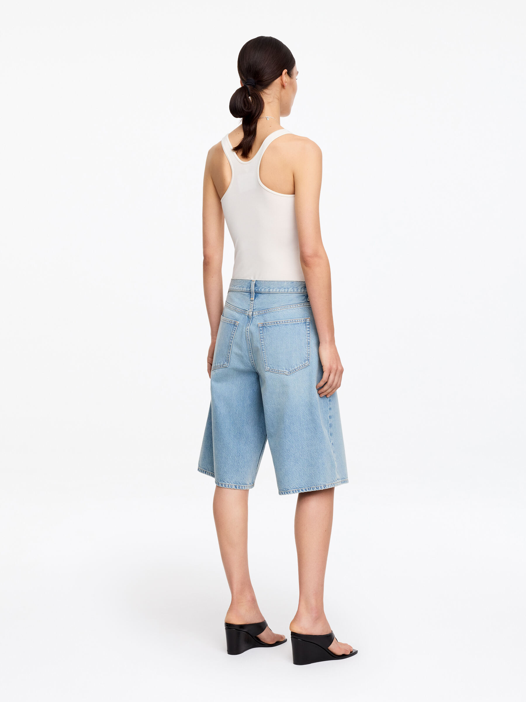 Long Denim Shorts - Light Blue - Loose fit - Women - StillMedia/Lookbook - 3