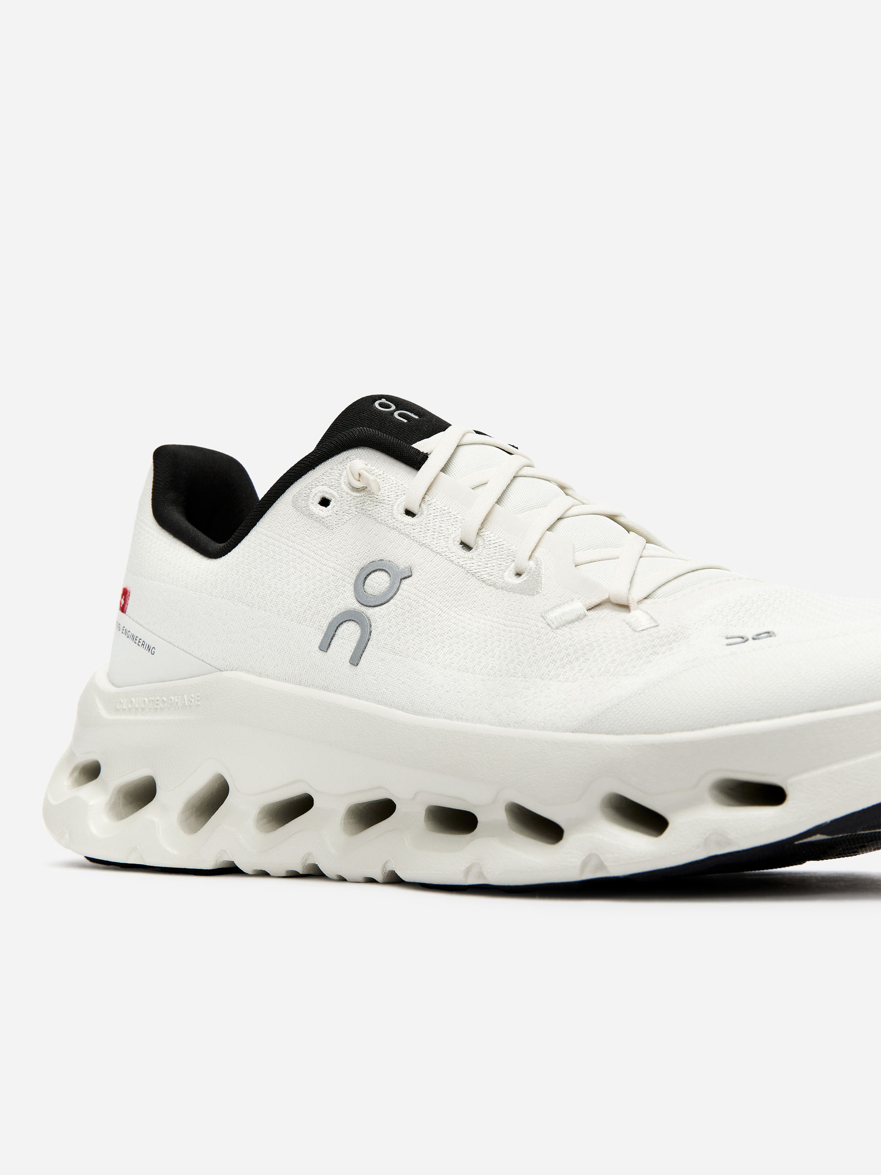 Trampki ON Cloudtilt - Biały - Women - StillMedia/DescriptiveDetail - 3