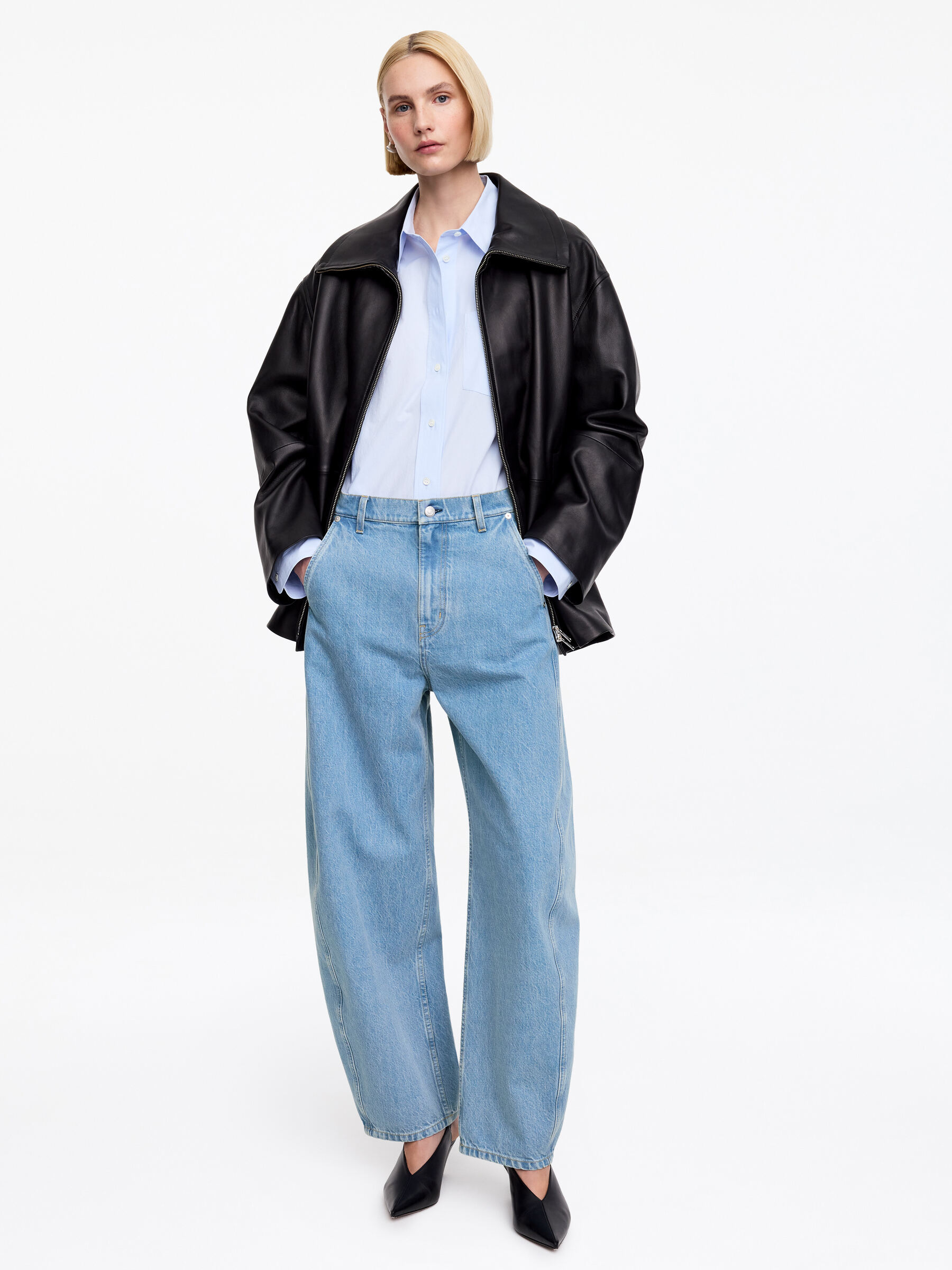 Jean à jambe barrel - Bleu moyen - Relaxed fit - Femme - StillMedia/Lookbook - 3