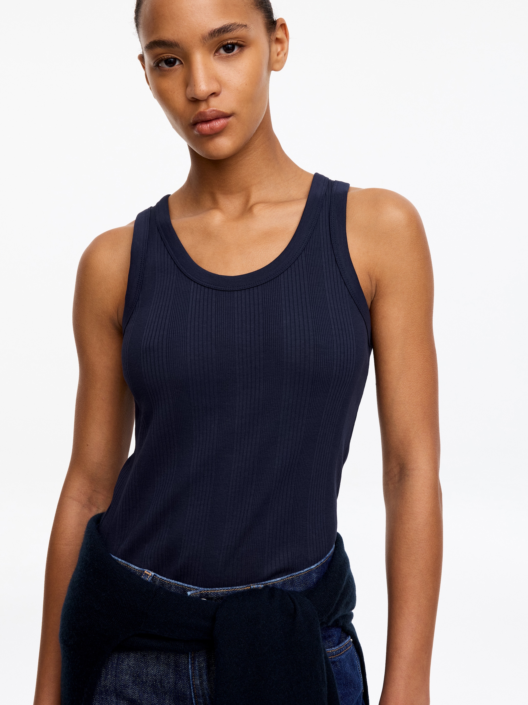 Top de tirantes de tipo deportivo de canalé - Azul marino - Corte ajustado - Women - StillMedia/Lookbook - 2