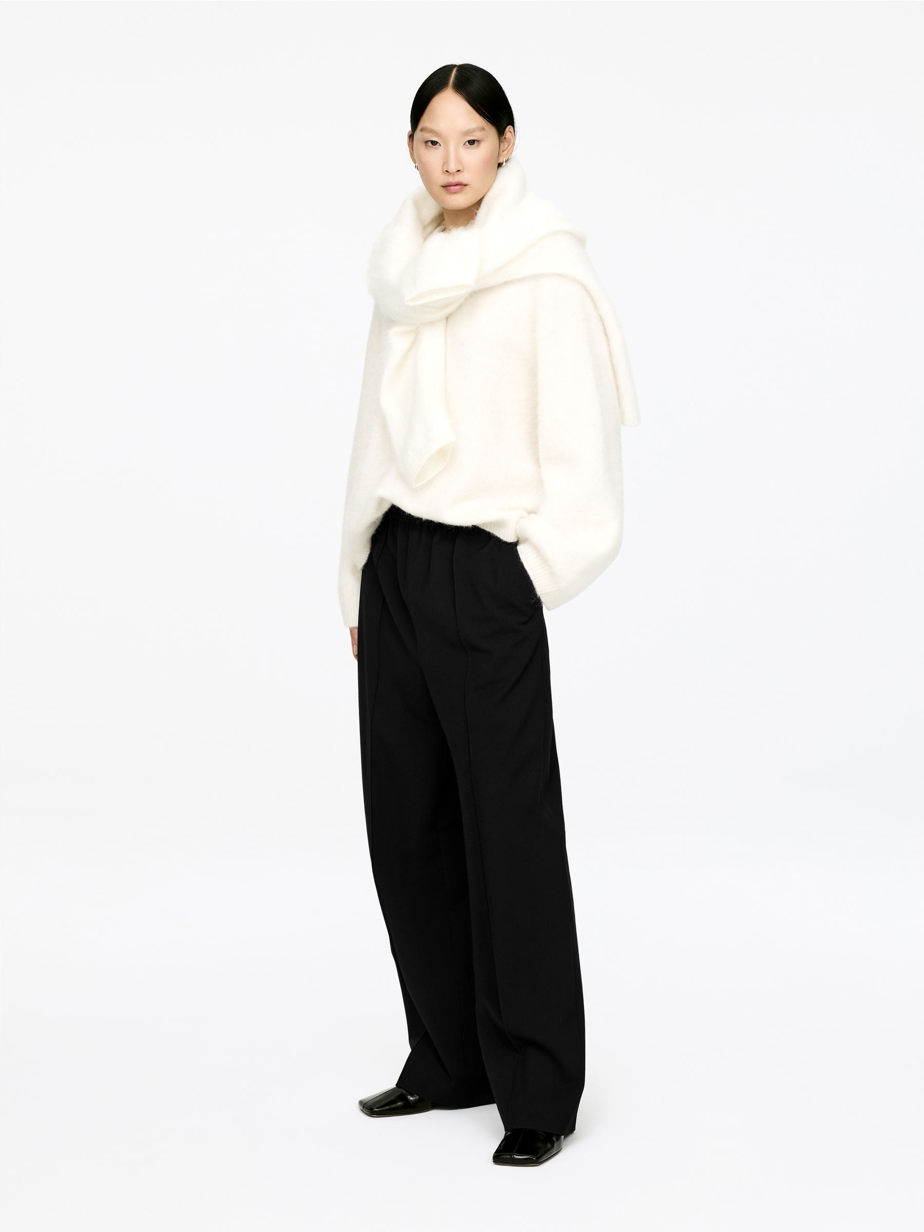 Elastic-Waist Twill Trousers - Black - Relaxed fit - Women - StillMedia/Lookbook - 3