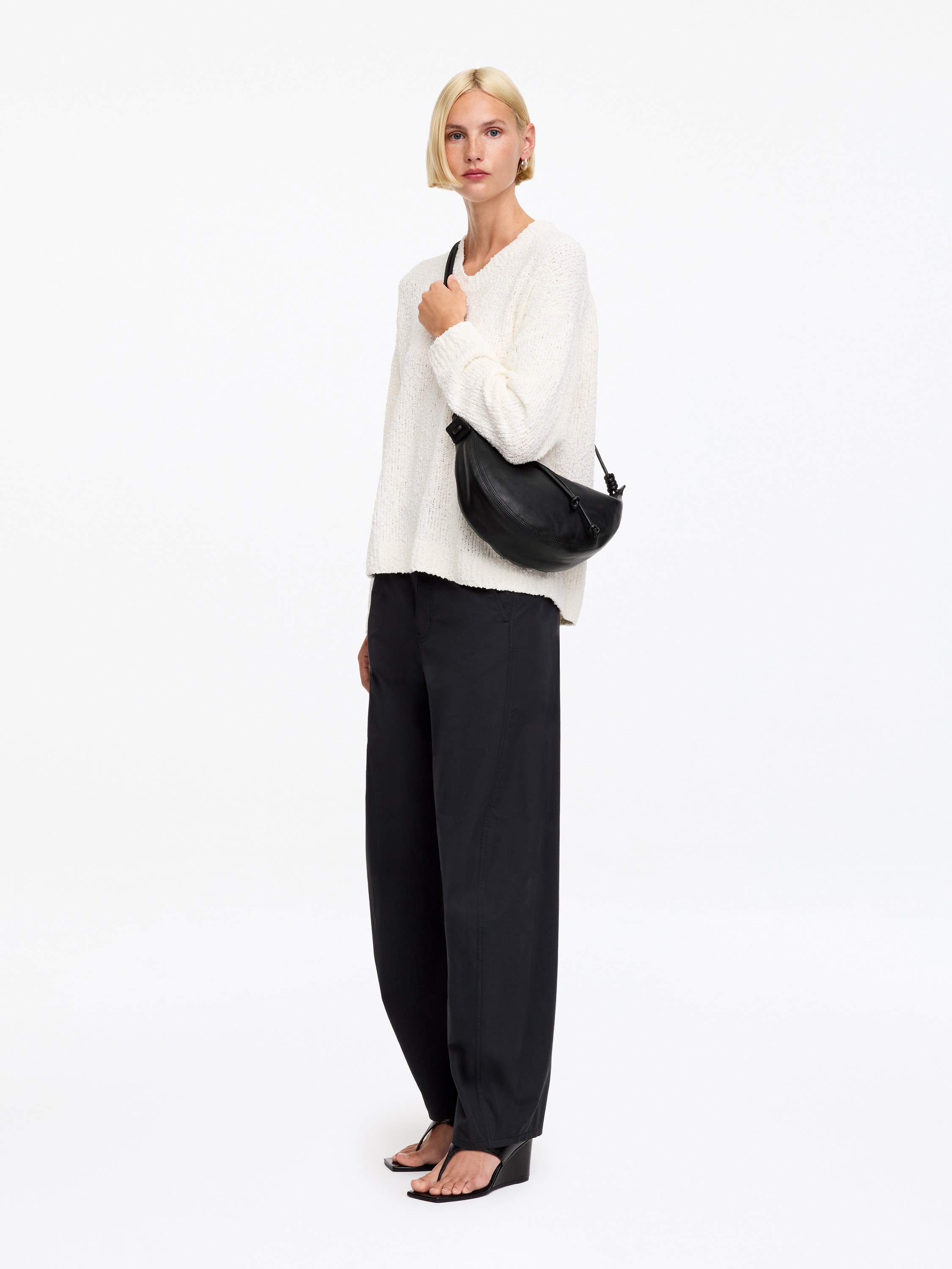 Crescent Leather Bag – Black – Women – ARKET NO