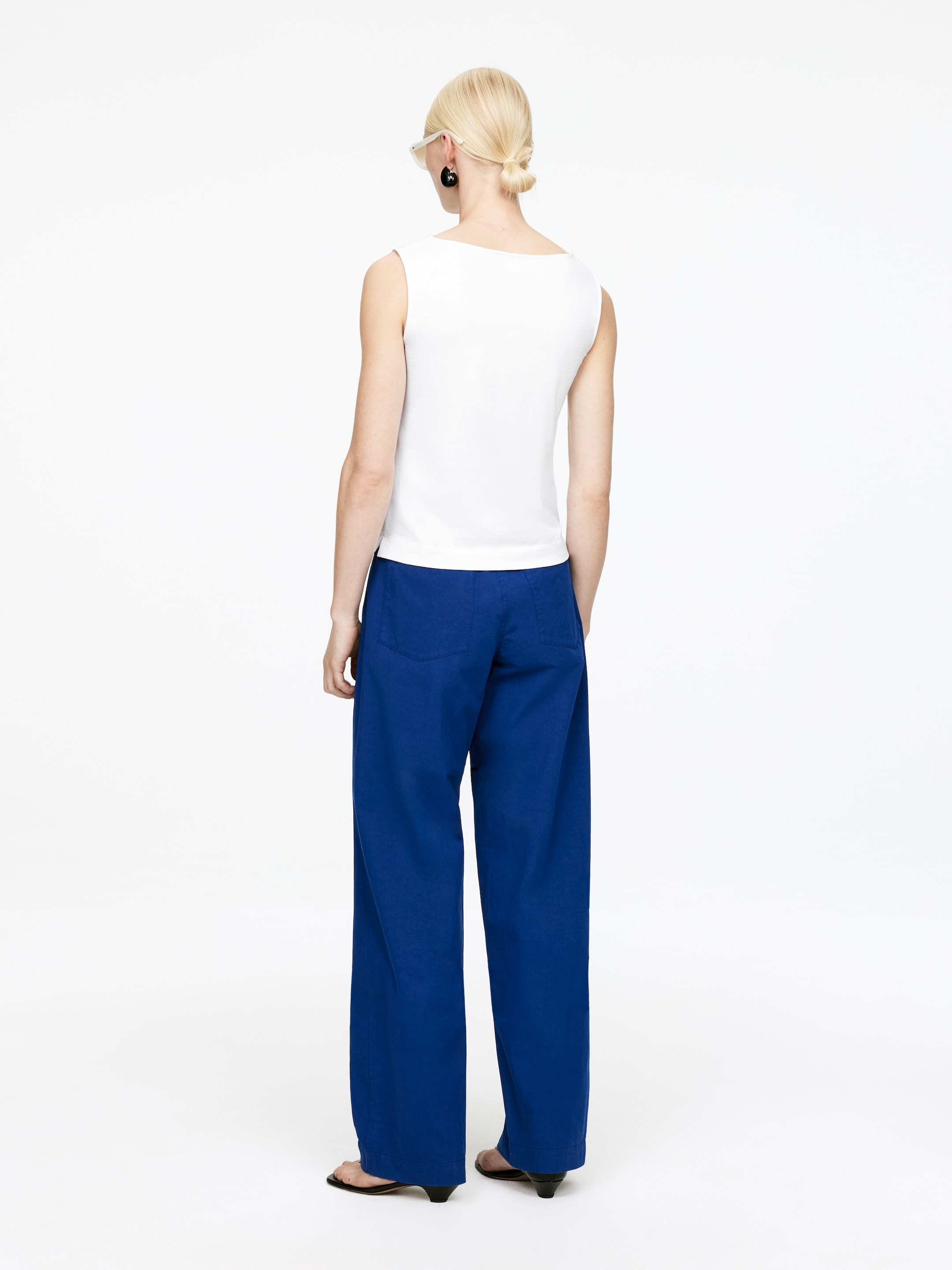 Grotere afbeelding bekijken: Cotton-Linen Chino Trousers - Blue - DAMES | H&M BE 2