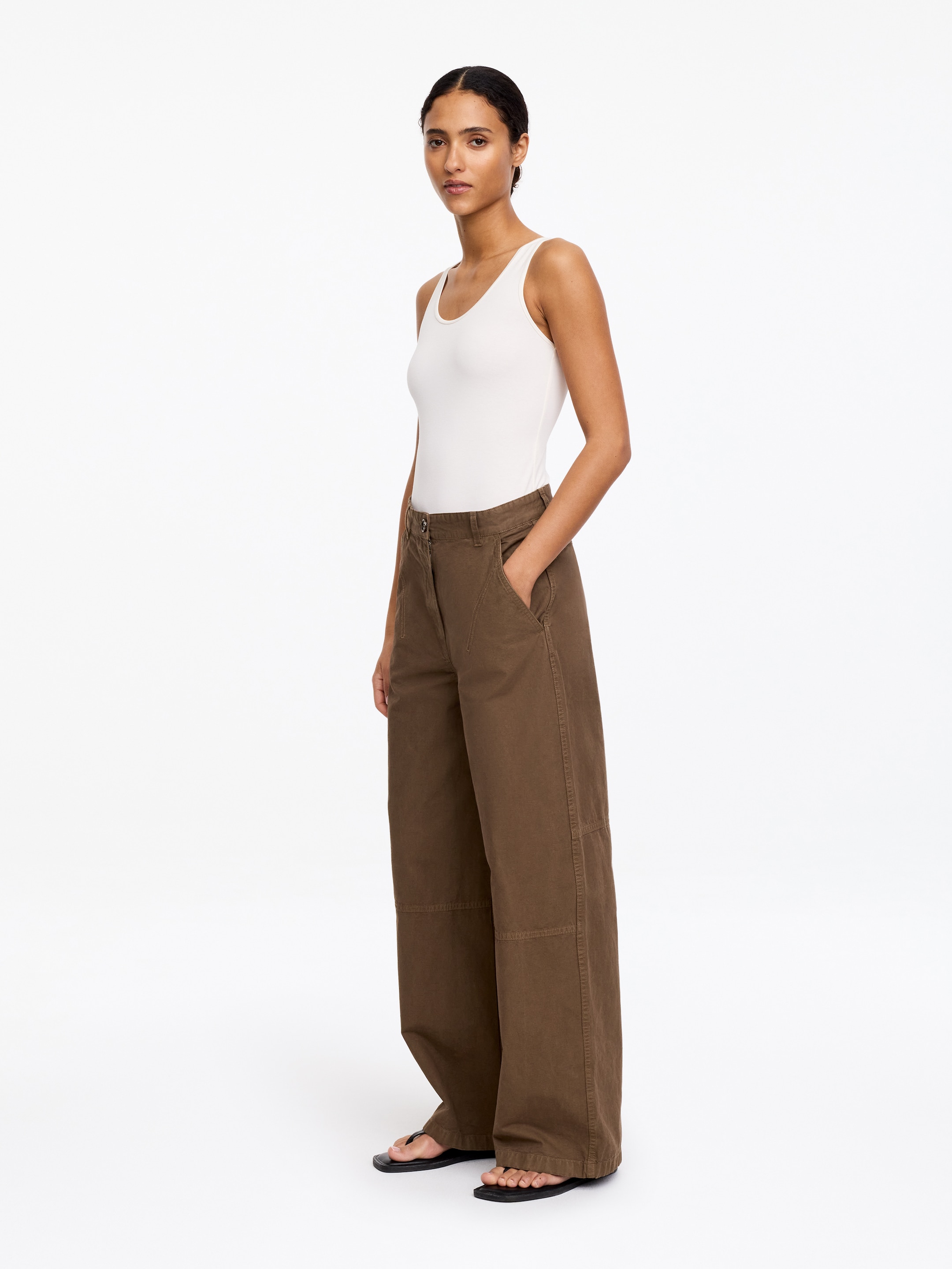 Cargo Trousers - Brown - Loose fit - Women - StillMedia/Lookbook - 2