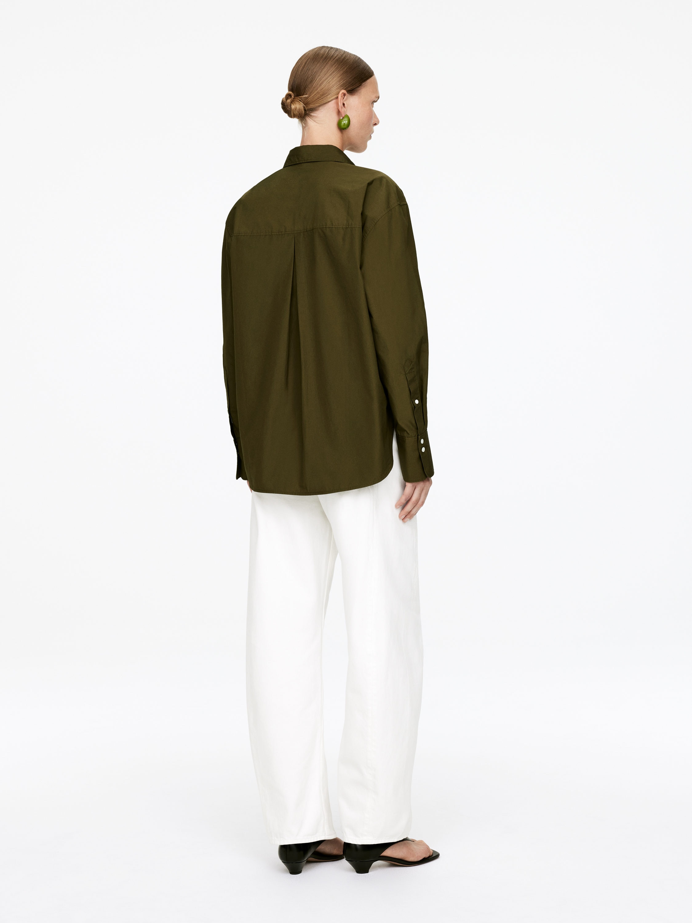 Cotton Poplin Shirt - Khaki Green - Relaxed fit - Women - StillMedia/Lookbook - 3