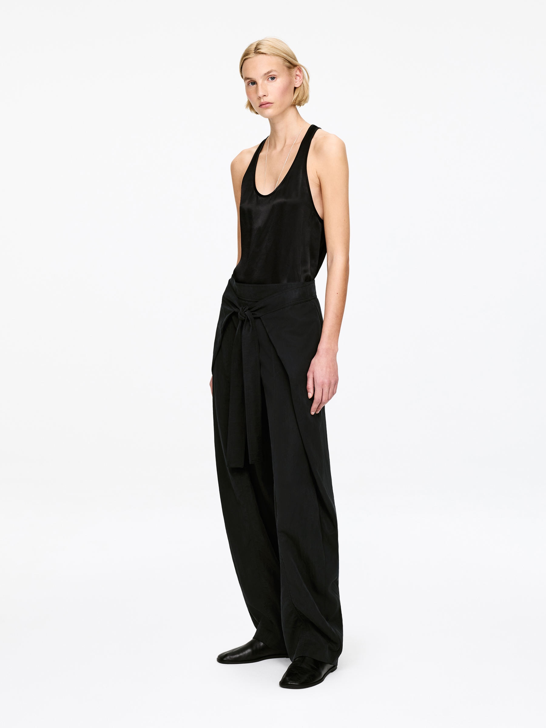 Pantalon tailleur portefeuille - Noir - Relaxed fit - Femme - StillMedia/Lookbook - 7