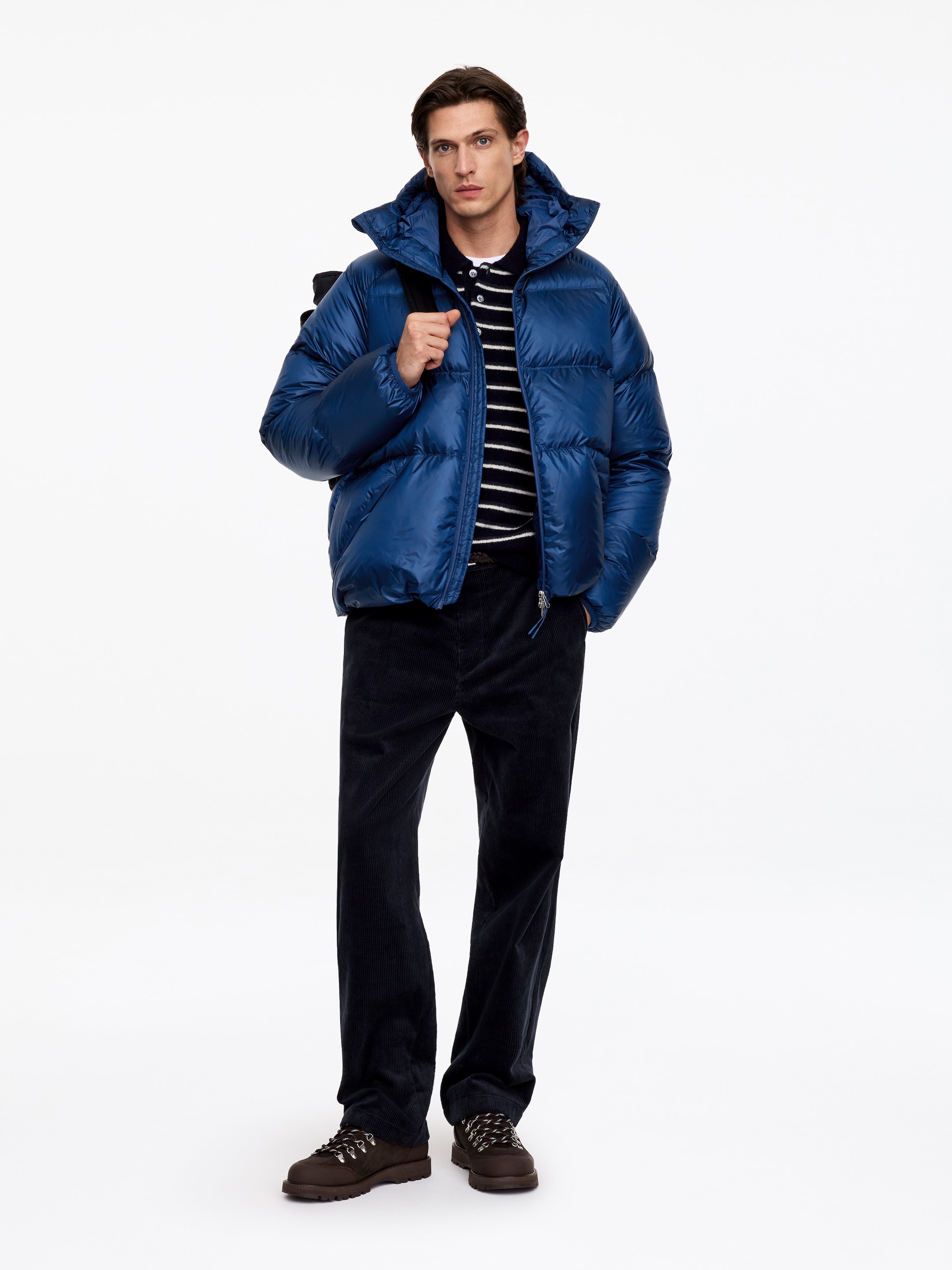 ARKET ACTIVE Hooded Re:Down Puffer - Blue - Regular fit - men - StillMedia/Lookbook - 5