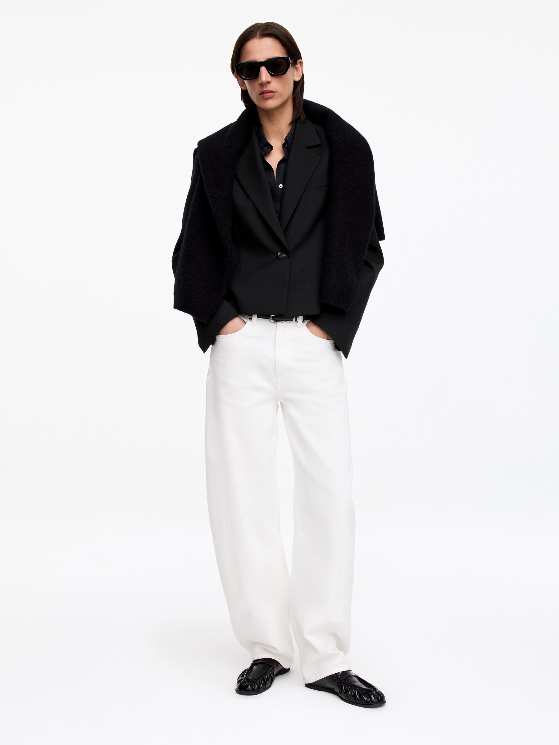 Blazer raccourci en laine - Noir - Regular fit - Femme - StillMedia/Lookbook - 5