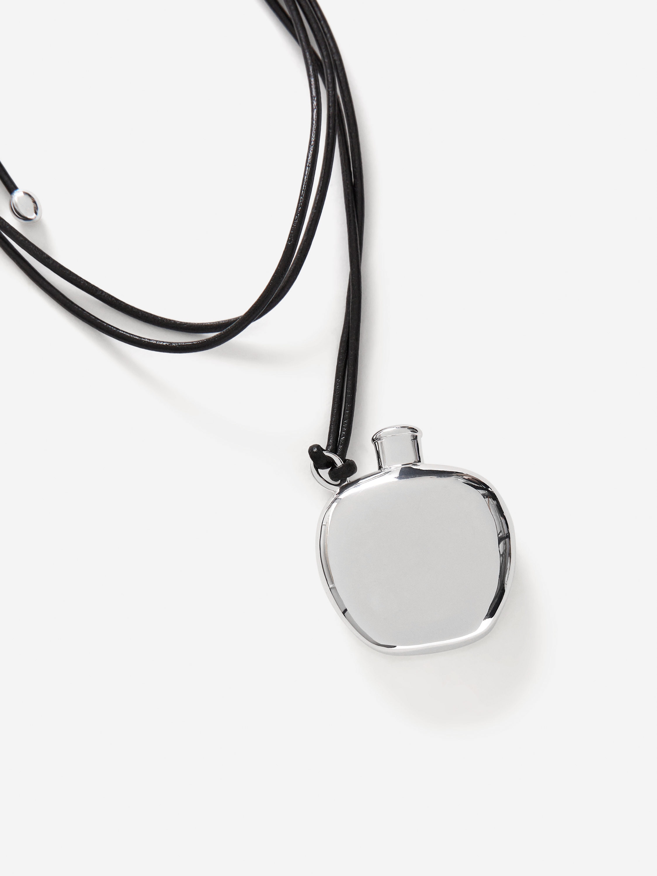Leather Cord Pendant Necklace - Silver/Black - Women - StillMedia/DescriptiveDetail - 1
