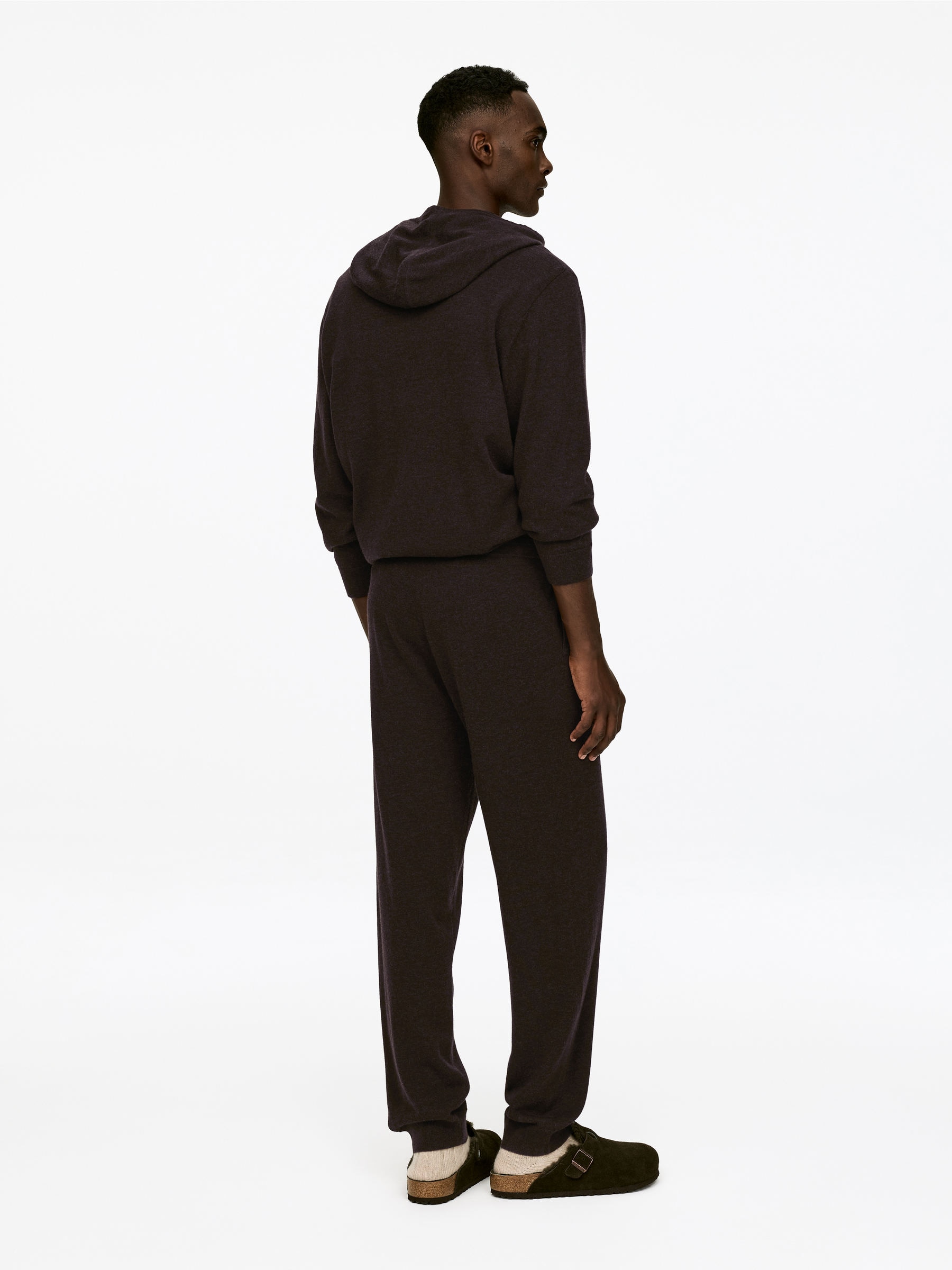Knitted Wool Cashmere Trousers - Dark Brown - Loose fit - Men - StillMedia/Lookbook - 4