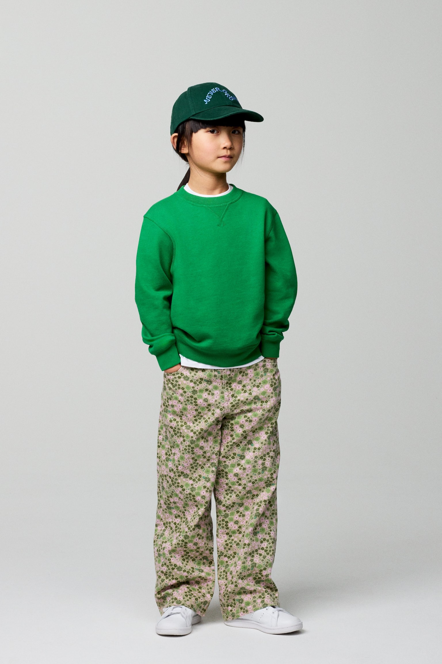 Keps med brodyr - Grön/Rosa/Beige/groda/Beige/monster - 2