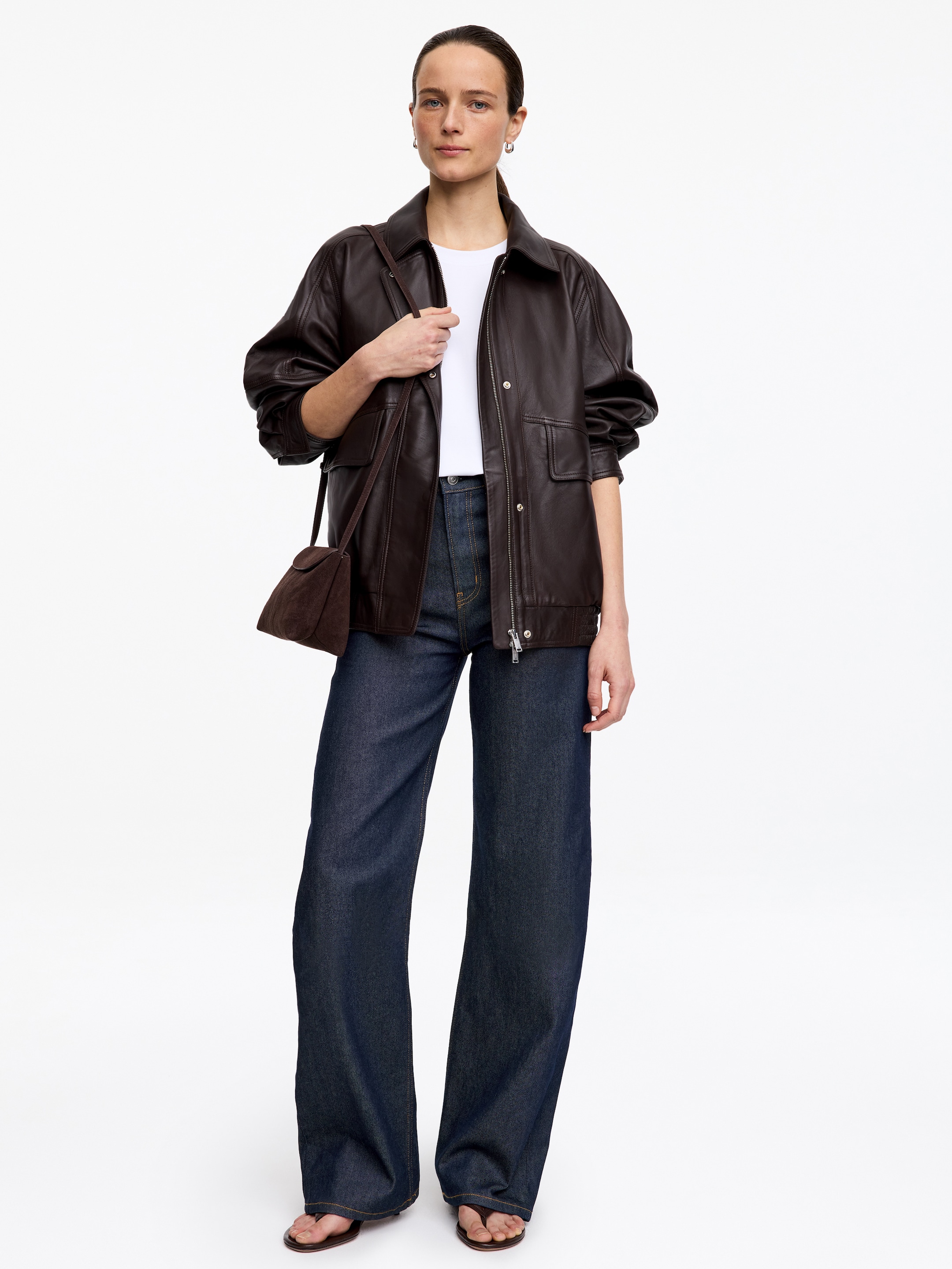 LUPINE Flared Jeans - Dark Blue - Women - StillMedia/Lookbook - 11