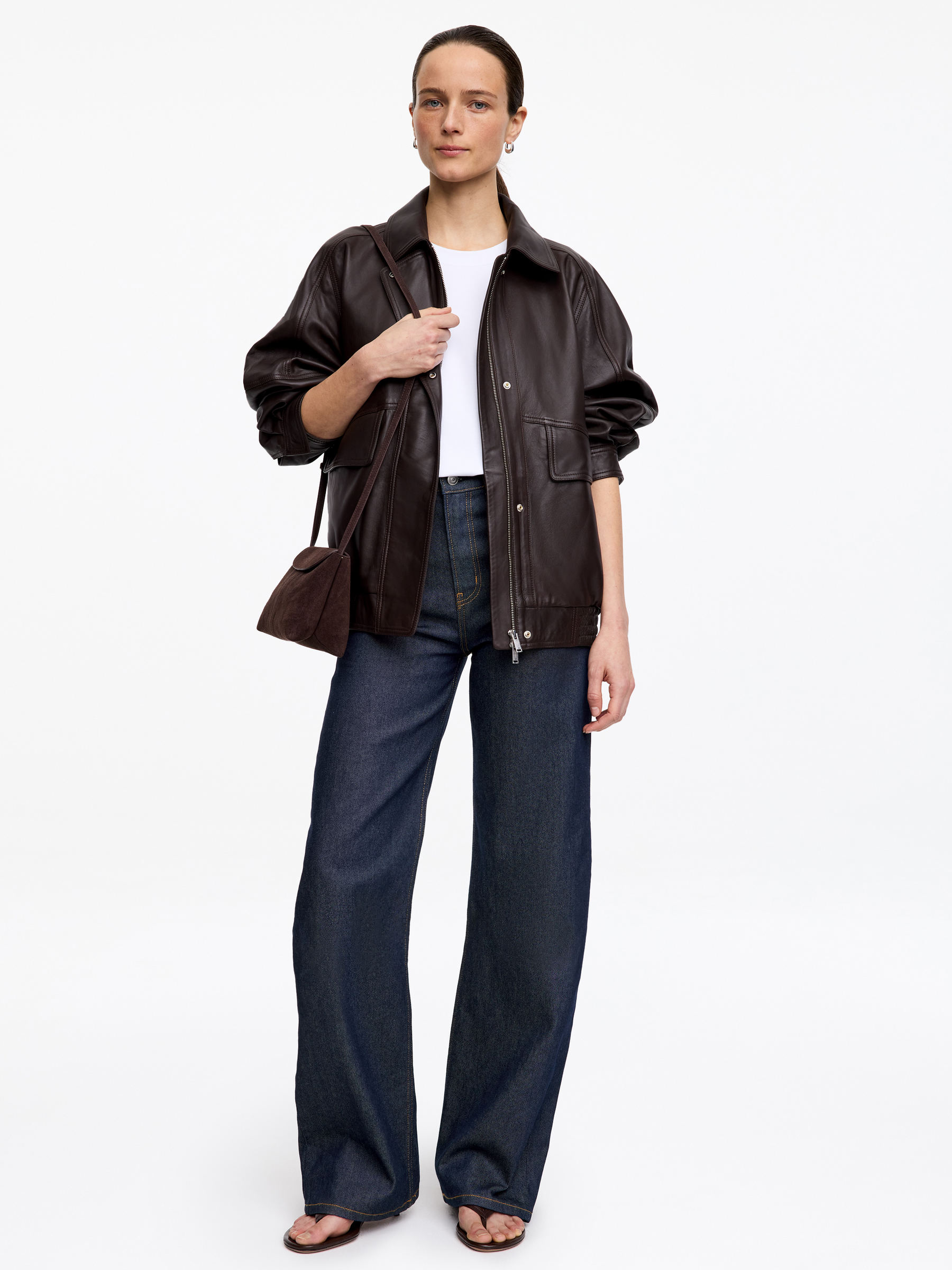 LUPINE Flared Jeans - Dark Blue - Women - StillMedia/Lookbook - 11