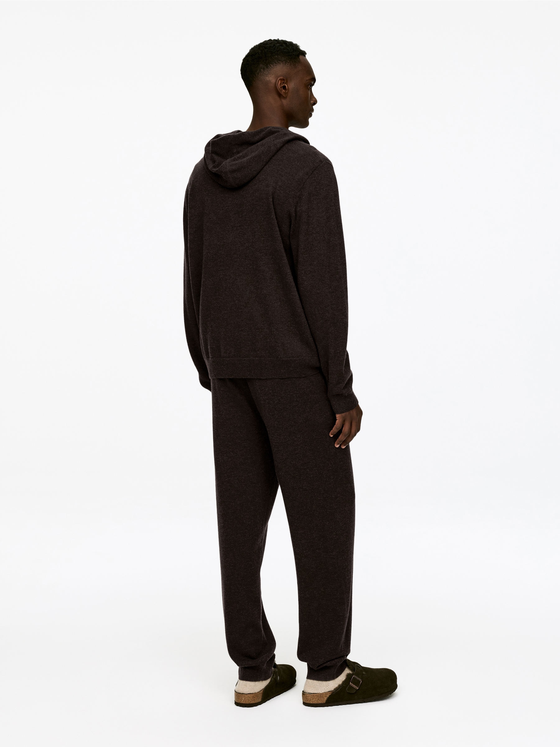 Sweat à capuche en laine et cachemire - Marron foncé - Loose fit - Homme - StillMedia/Lookbook - 3