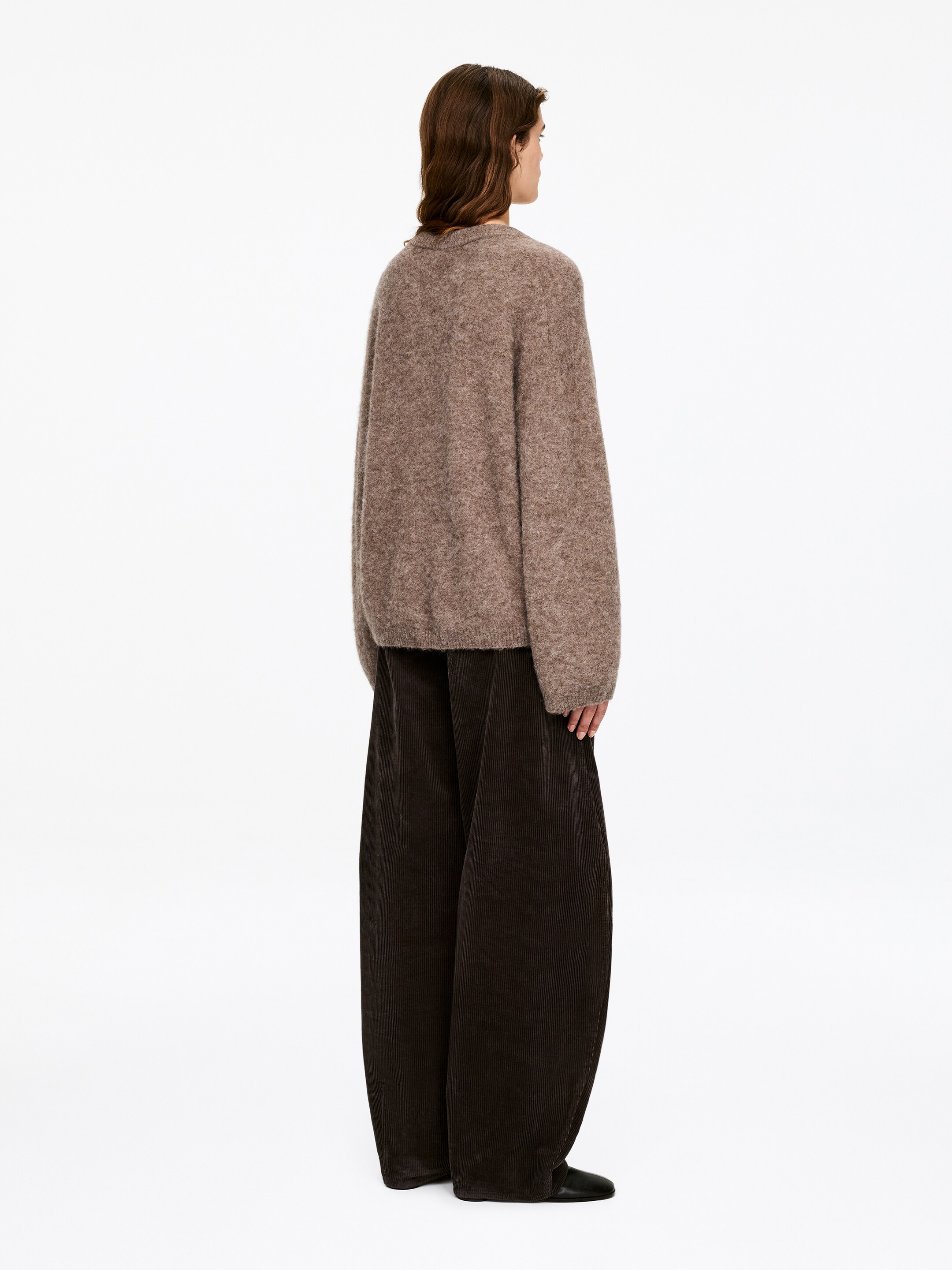 Ingrandisci l'immagine: Alpaca-Wool Blend V-Neck Jumper - Taupe - DONNA | H&M CH 2
