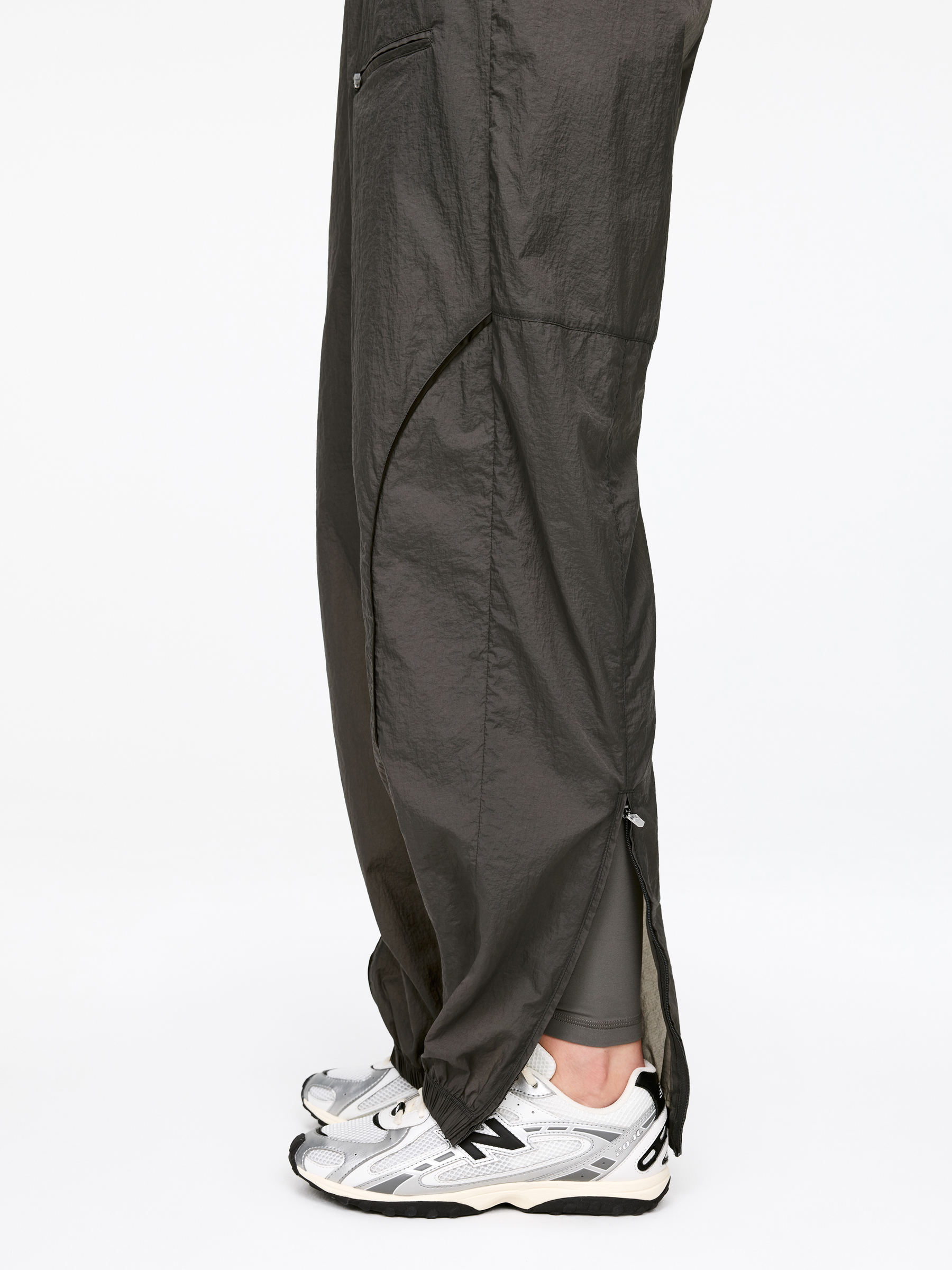 Pantalon en ripstop - Gris foncé - Oversized - Femme - StillMedia/Lookbook - 3