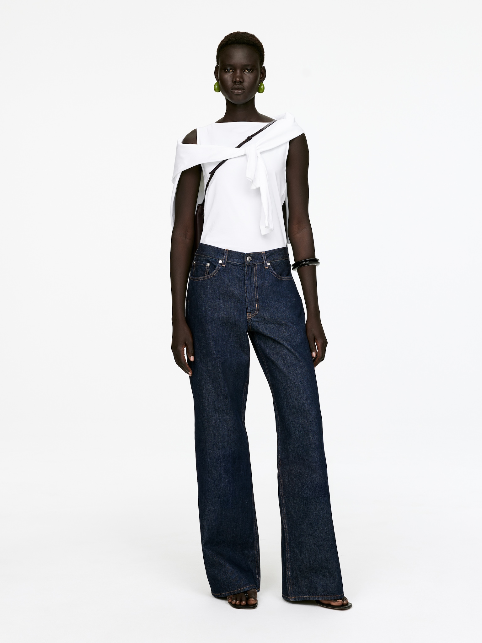 CLOUD Loose Jeans mit weitem Bein - Dunkelblau/Mittelblau/Verwaschenes Blau/Grau/Mittelblau/Dunkelblau