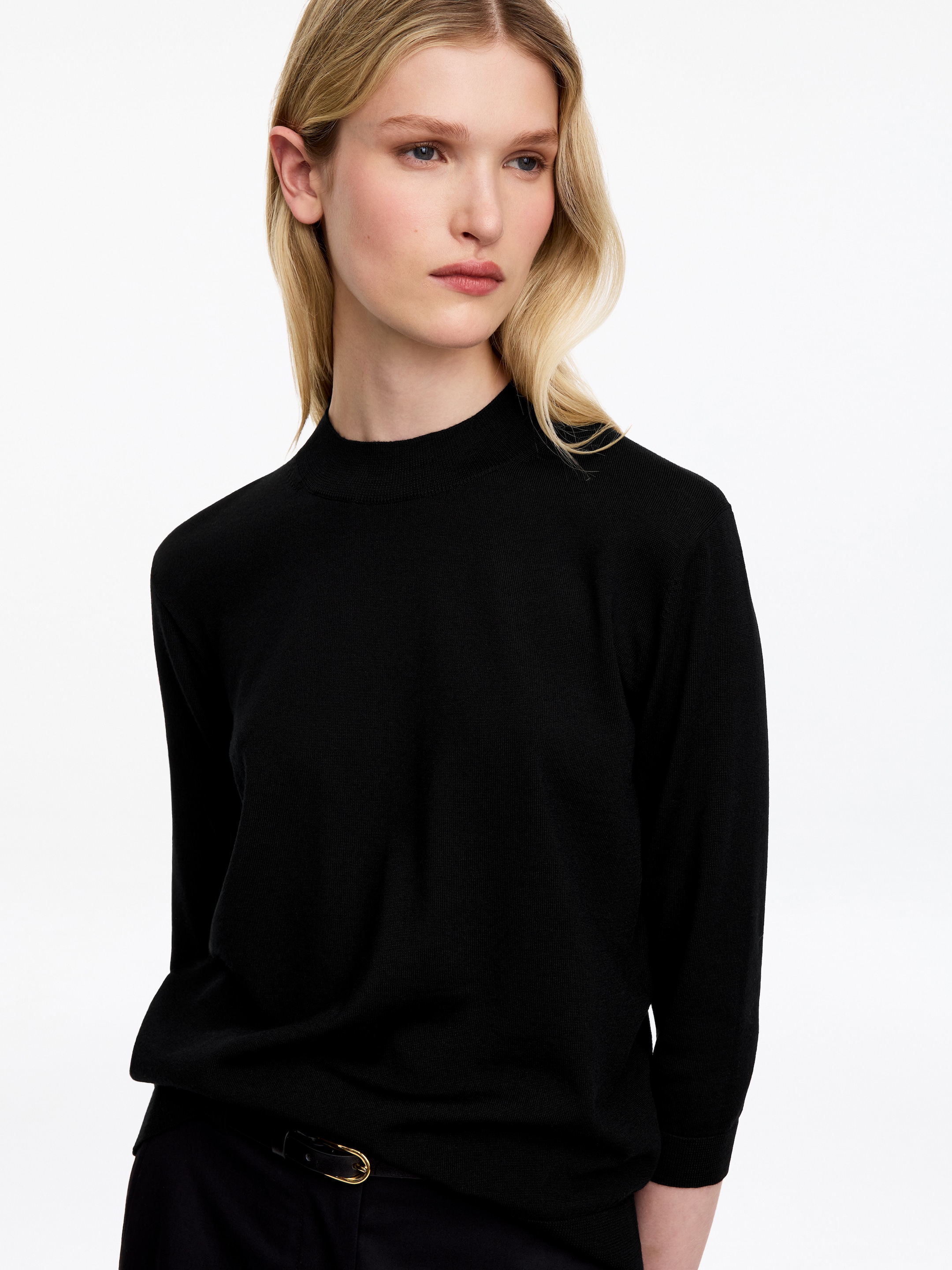 Maglia con collo a lupetto in lana merino - Nero - Regular fit - women - StillMedia/Lookbook - 5
