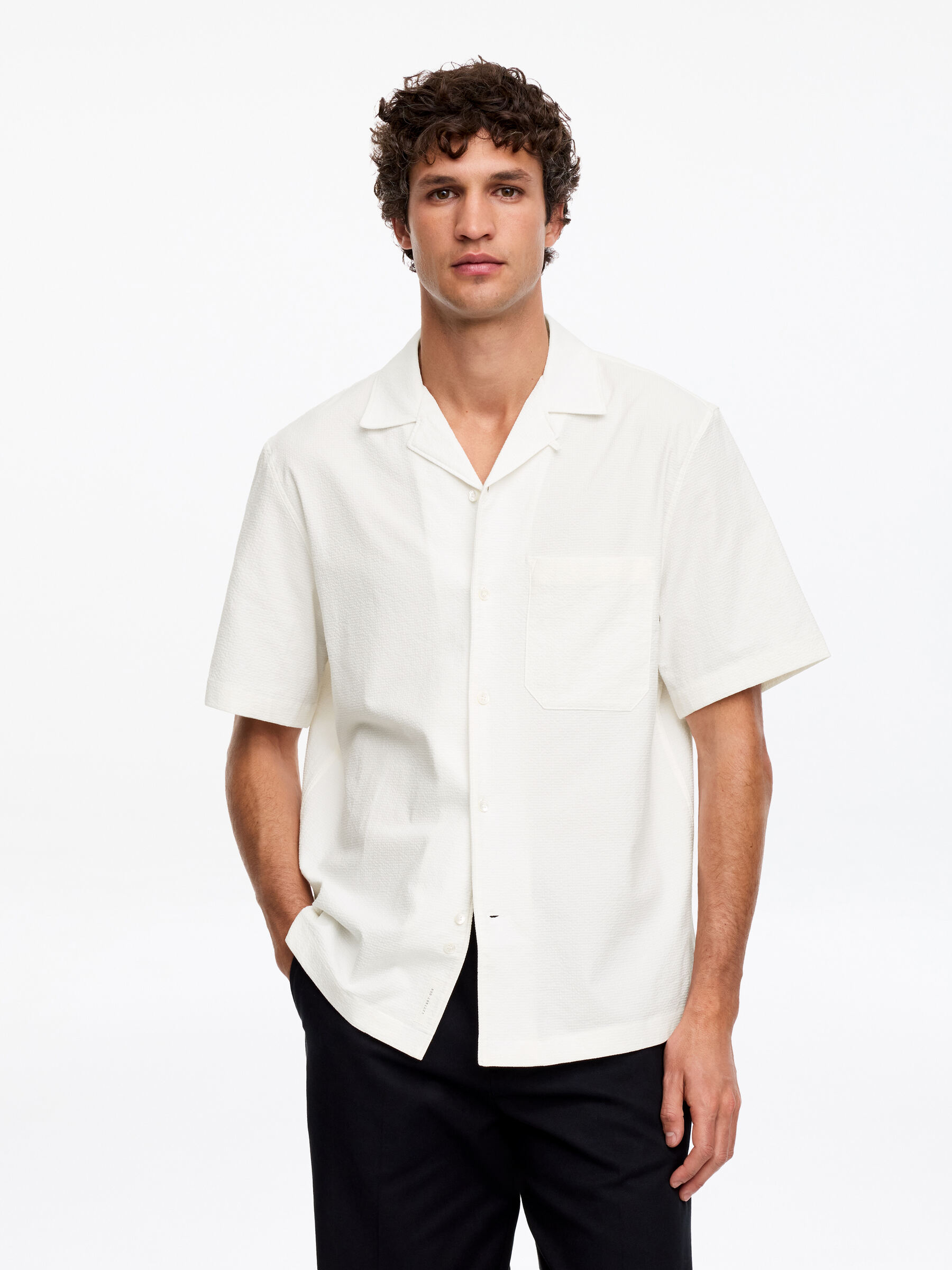 Seersucker Resort Shirt - Off White - Regular fit - Men - StillMedia/Lookbook - 4