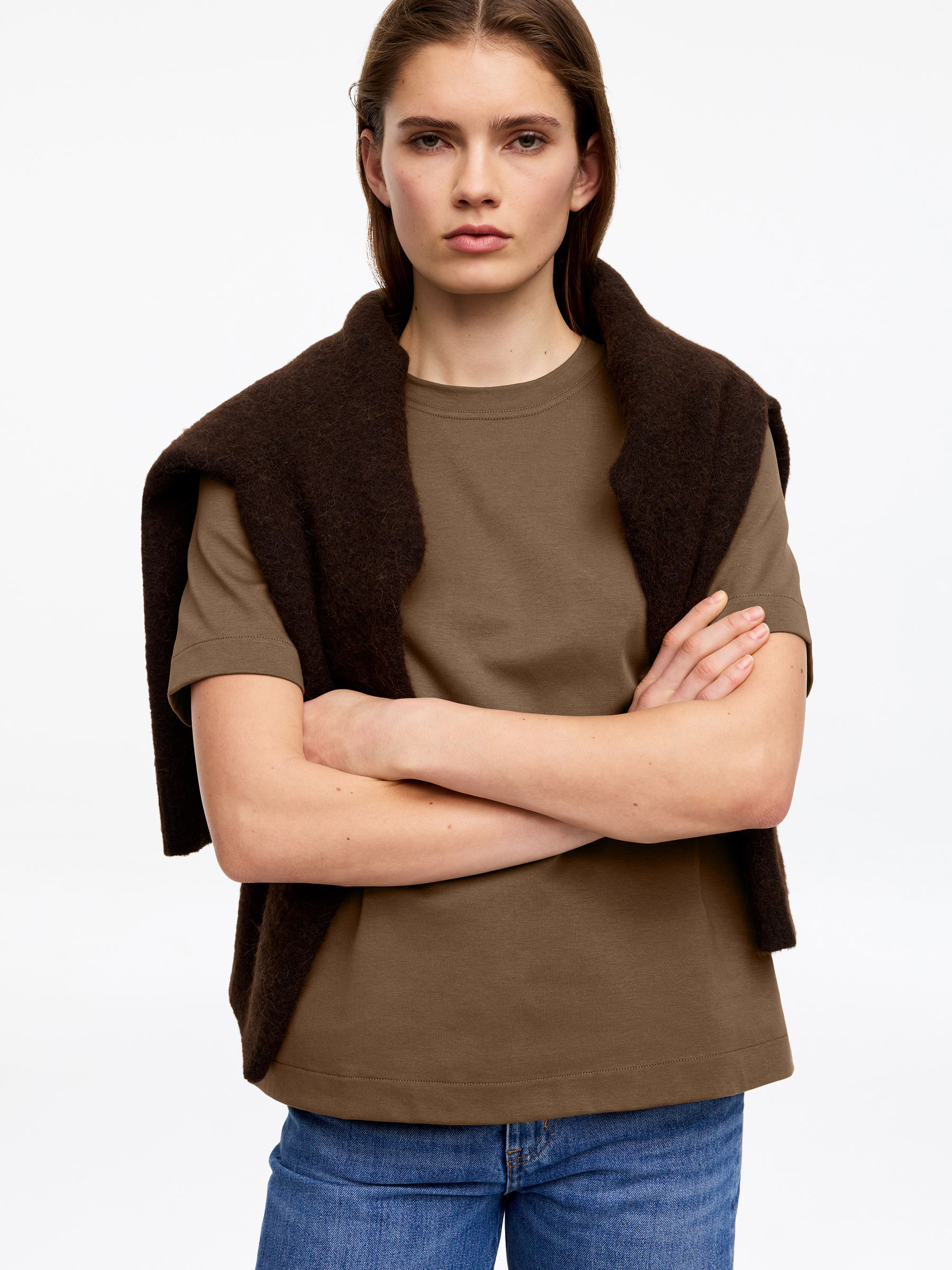 PEARL Heavyweight T-Shirt - Brown - Regular fit - Women - StillMedia/Lookbook - 5