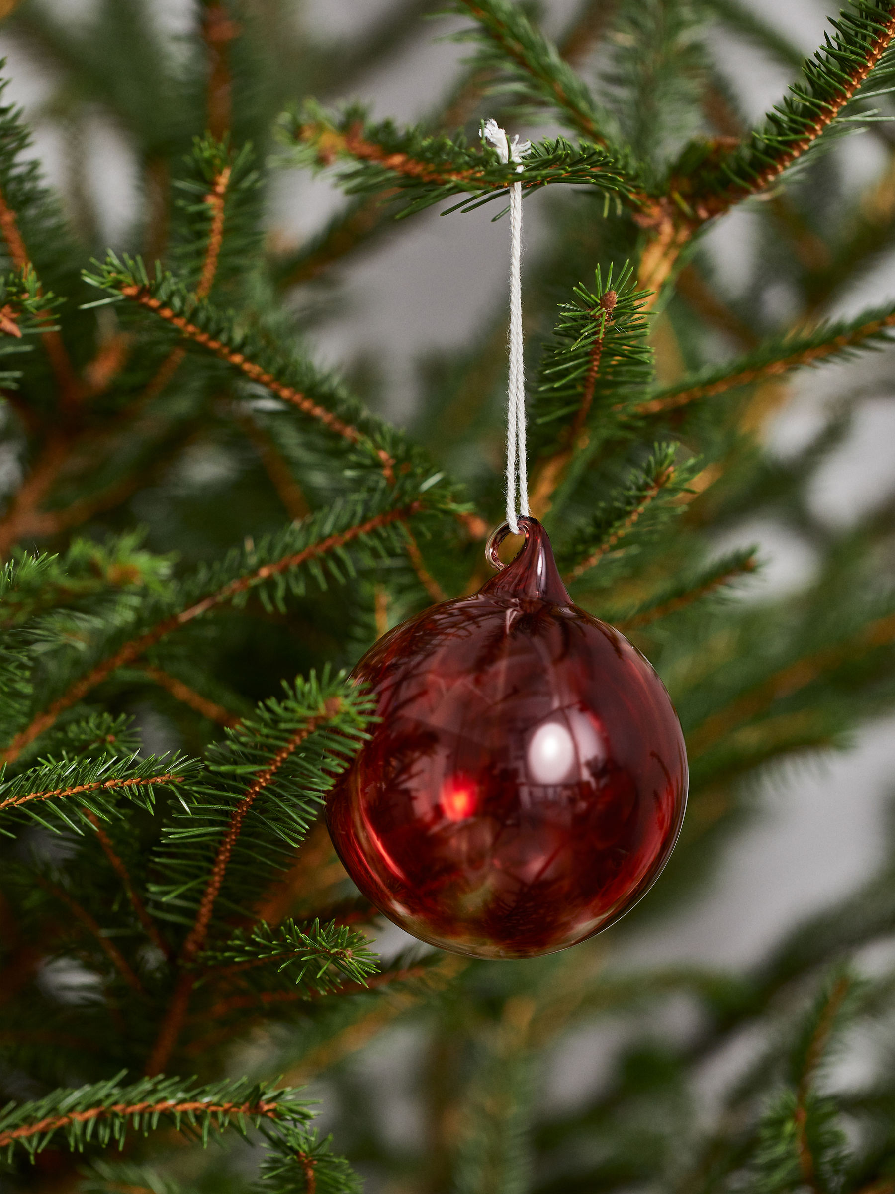 Painted Glass Baubles Set of 2 - Red - Homeware - StillMedia/DescriptiveStillLife - 2