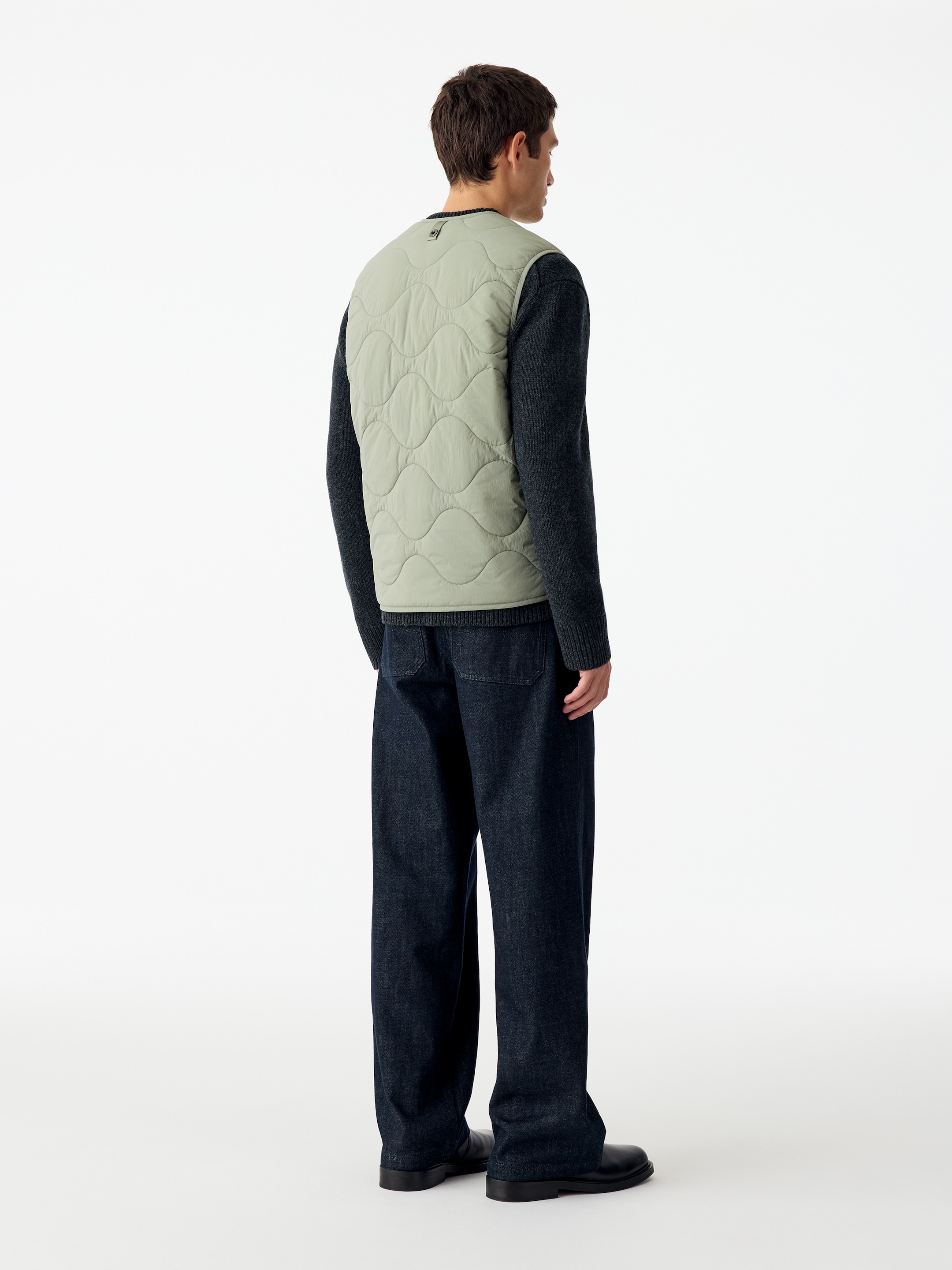 Quilted Liner Vest - Light Khaki Green - Regular fit - men - StillMedia/Lookbook - 13