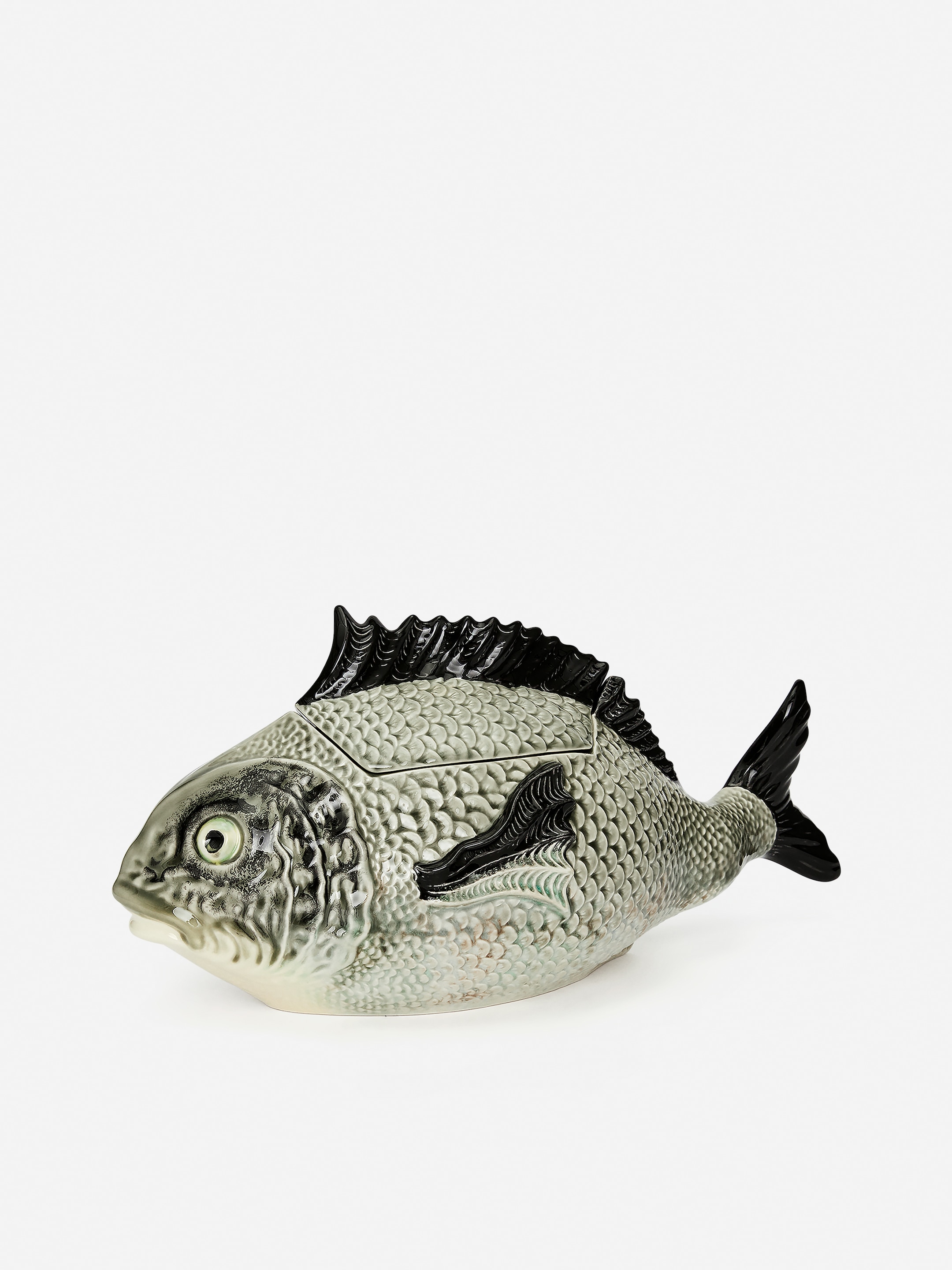 Bordallo Pinheiro fiskformad terrin - Grå - Homeware - StillMedia/DescriptiveStillLife - 4