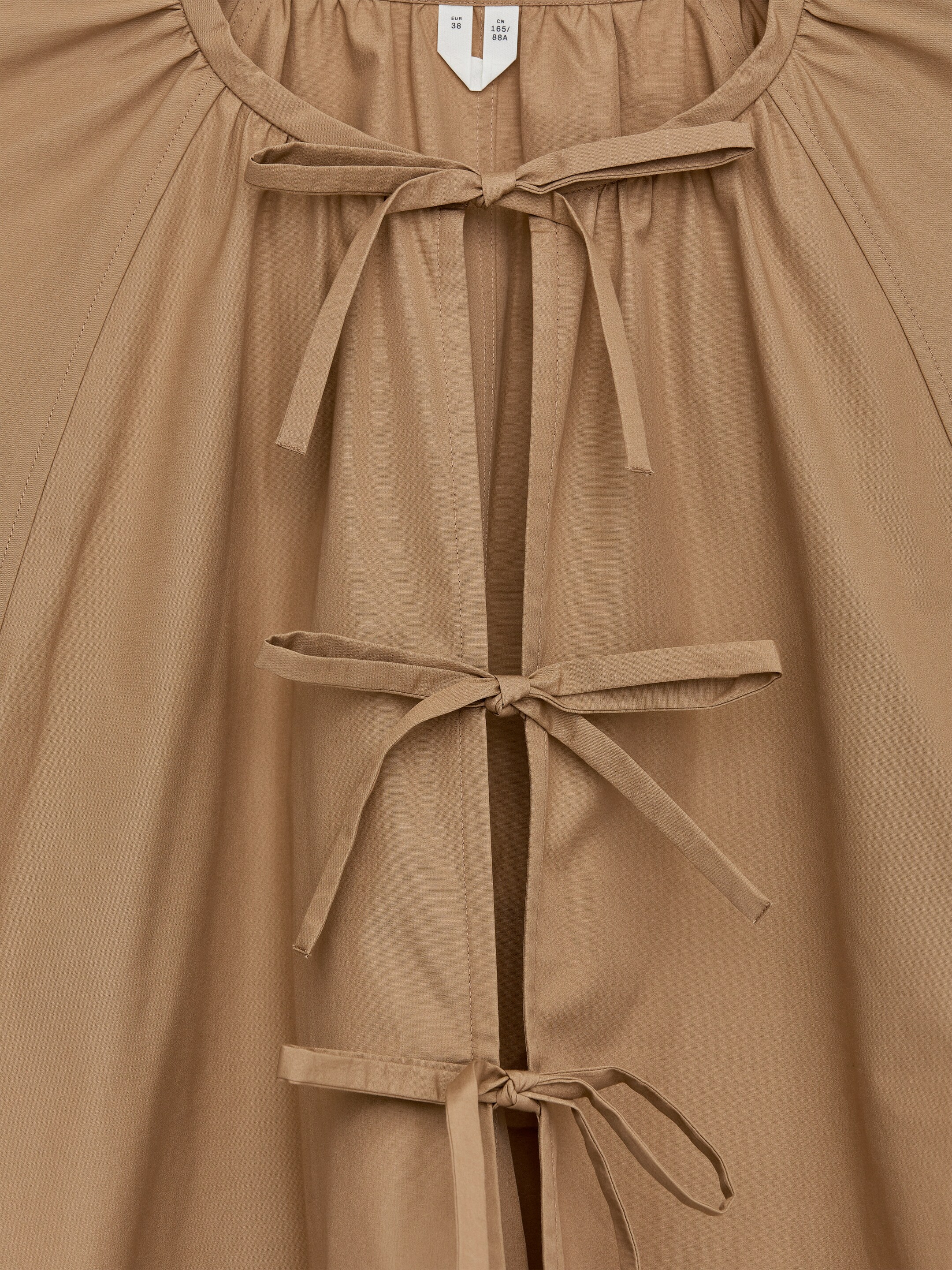 Visualizza immagine più grande: Camicetta con lacci sul davanti - Beige - DONNA | H&M IT 2