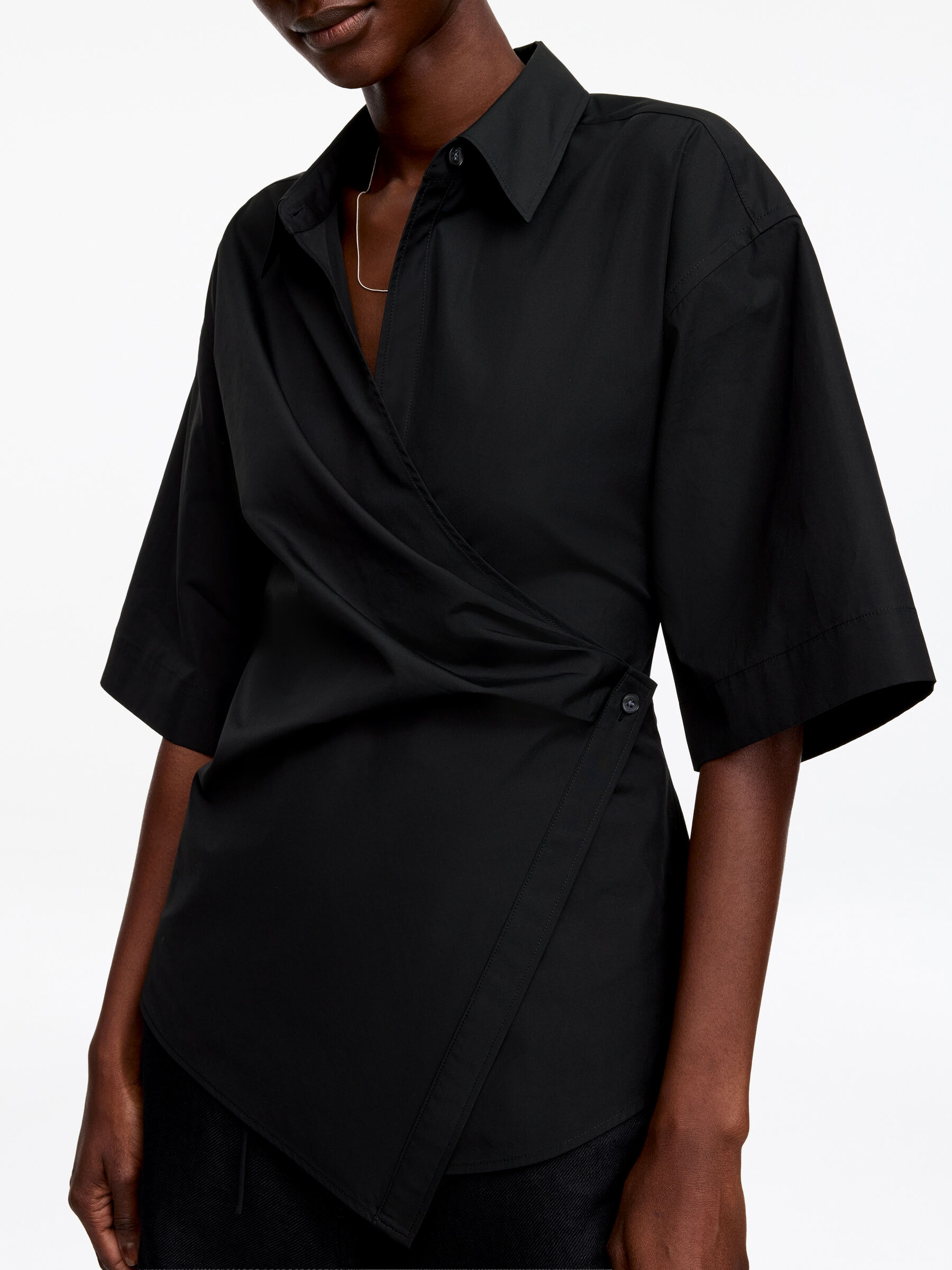 Wickelhemd aus Baumwolle - Schwarz - Slim Fit - Women - StillMedia/Lookbook - 5