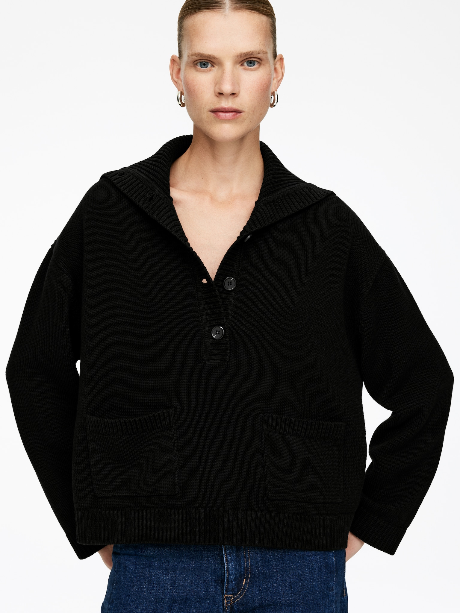 High-Neck Jumper - Black - 3
