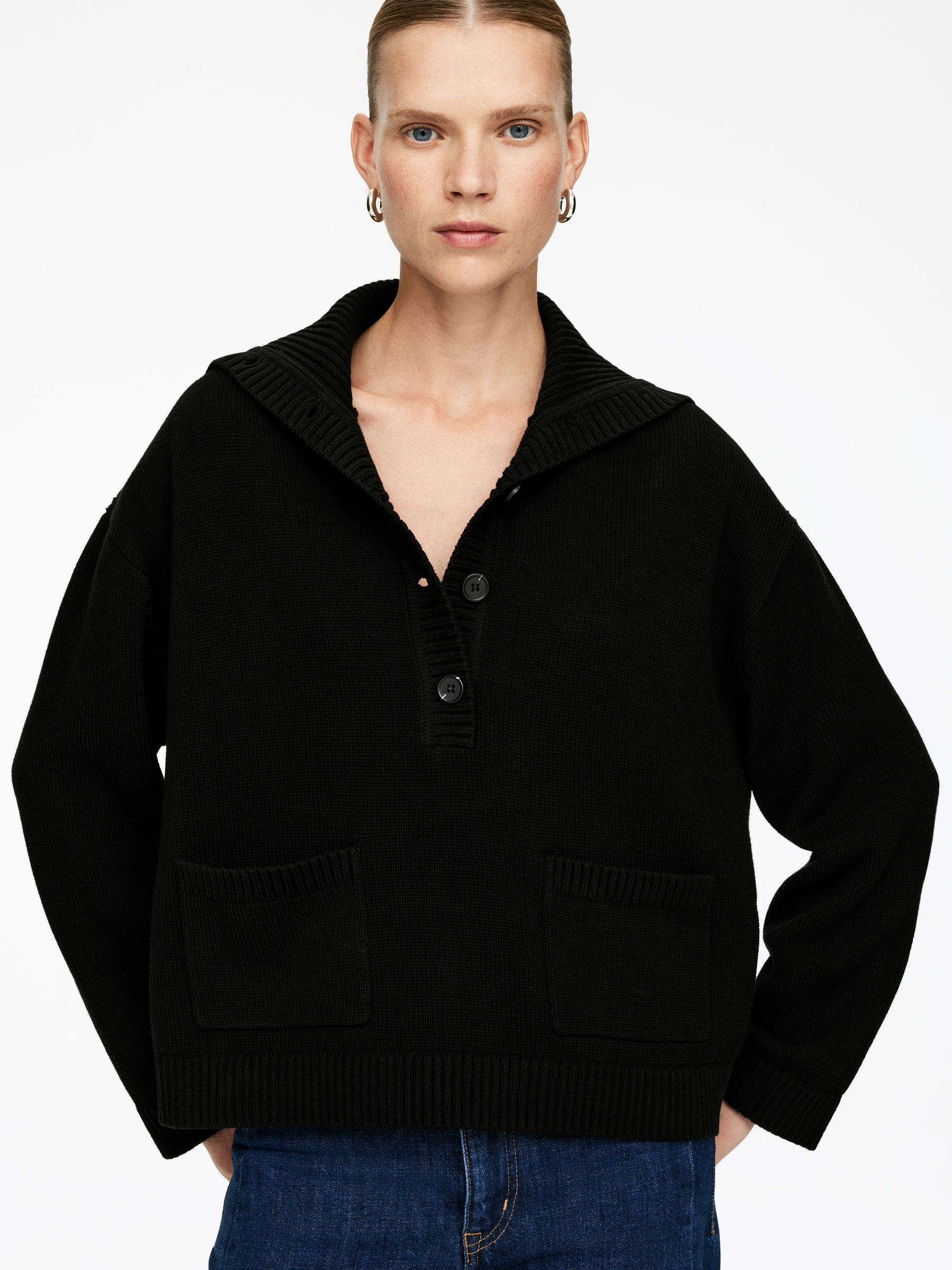 High-Neck Jumper - Black - Loose fit - Women - StillMedia/Lookbook - 5