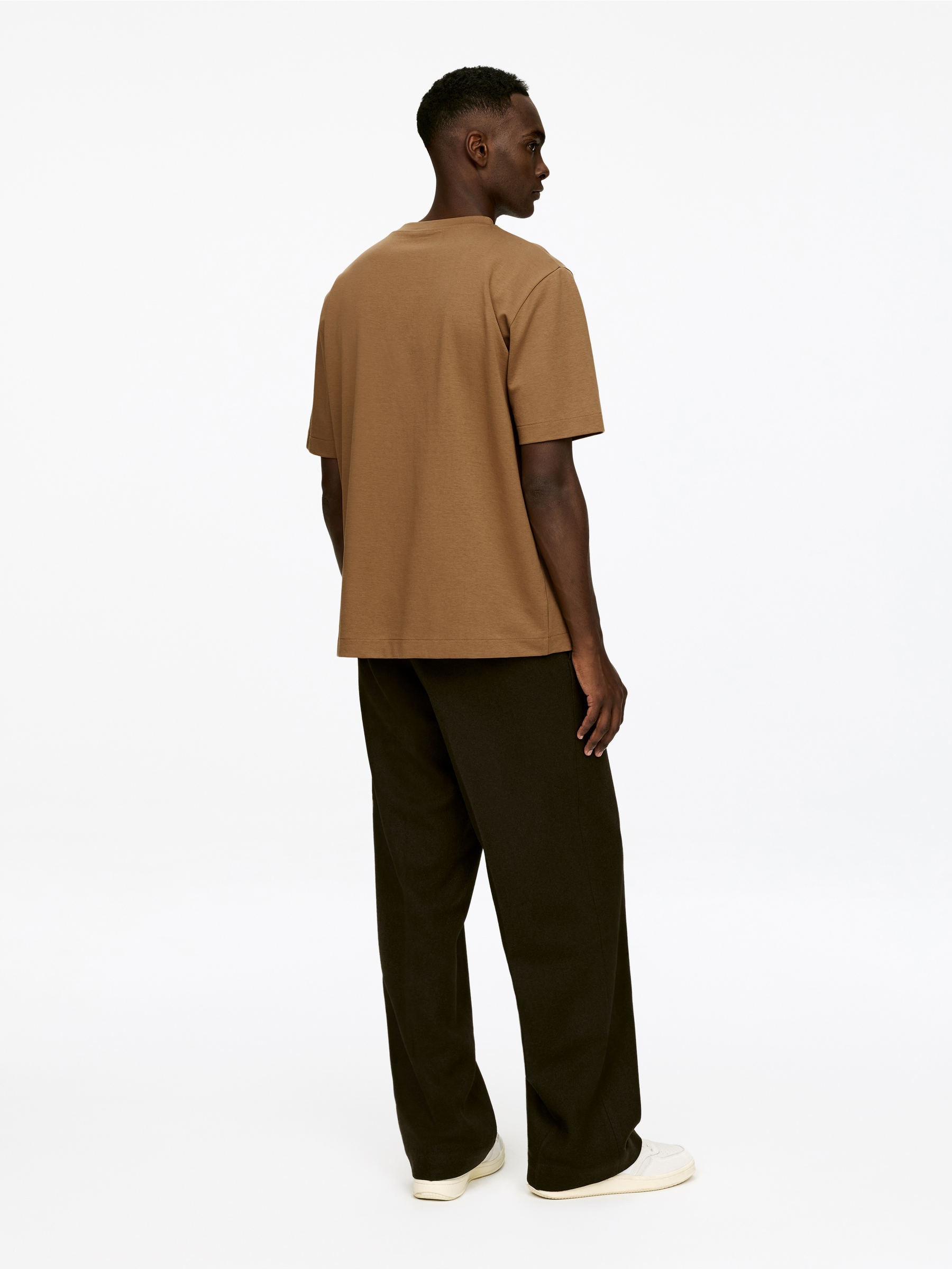 Interlock T-shirt - Brown - Loose fit - Men - StillMedia/Lookbook - 2