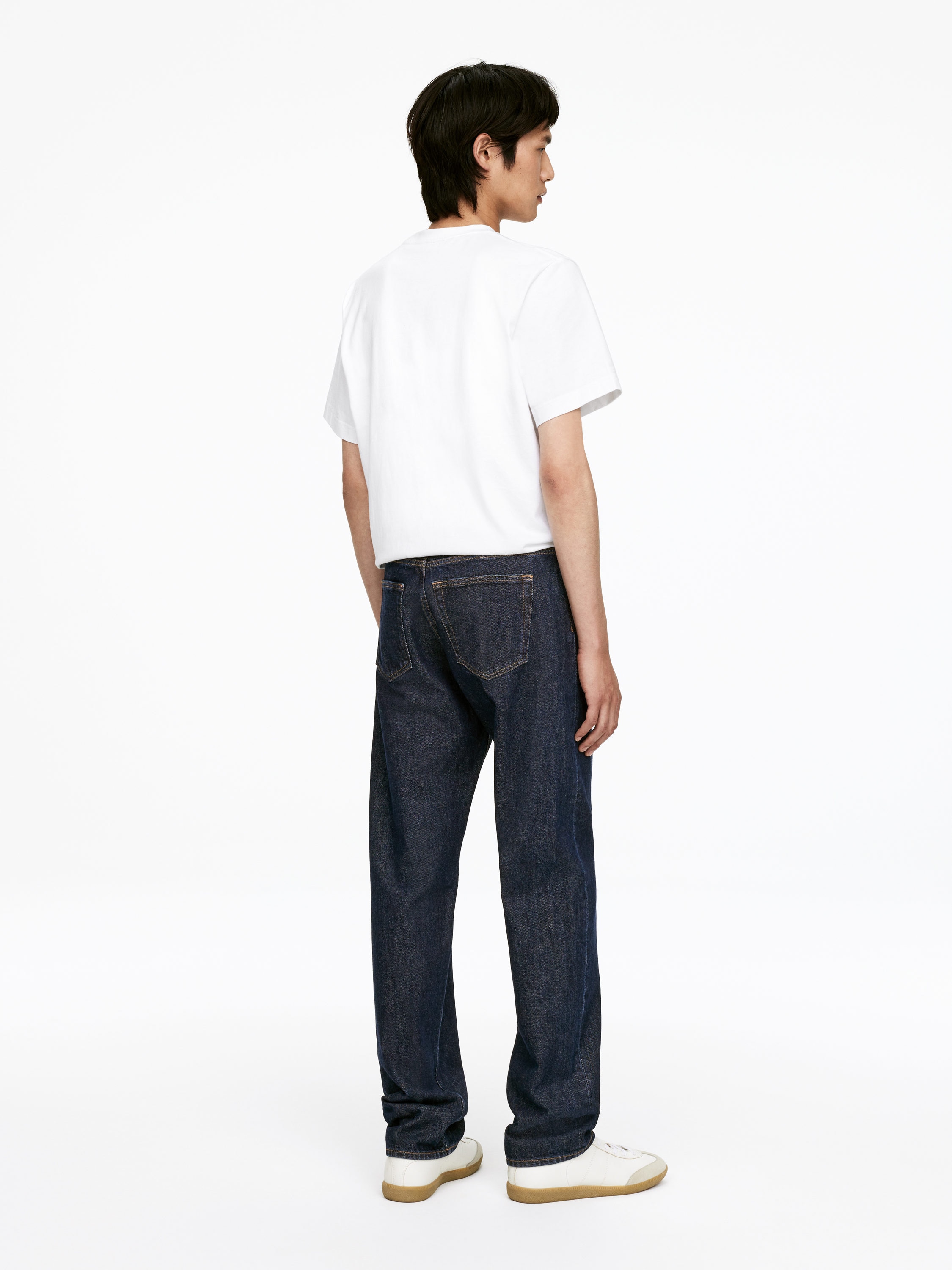 OCEAN Loose Straight Jeans - Dark Blue - Loose fit - Men - StillMedia/Lookbook - 13