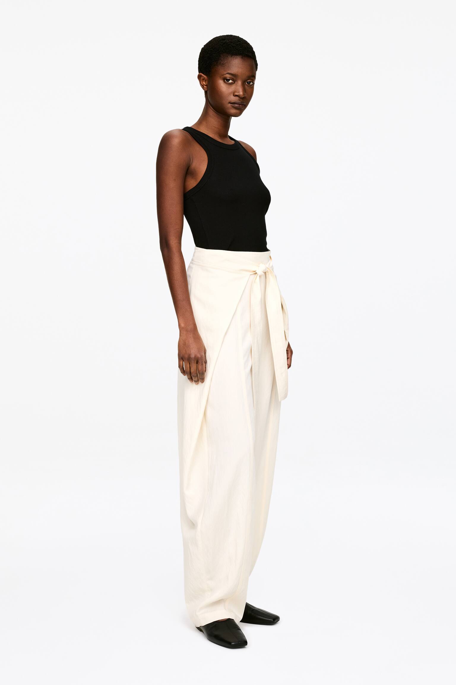 Elegante broek met omslag aan de voorkant - Gebroken wit/Zwart - 7