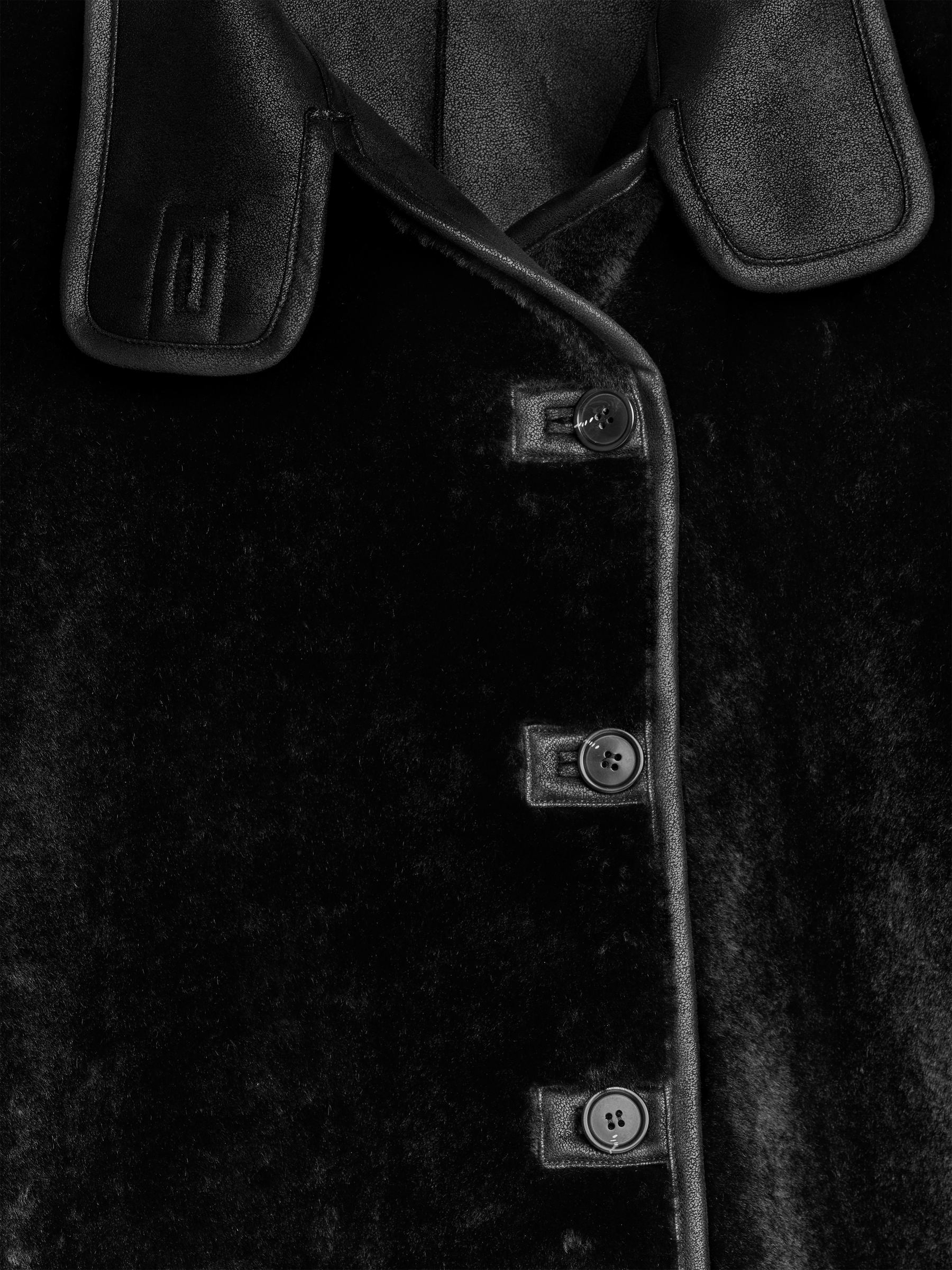 Faux Fur Jacket - Black - Relaxed fit - Women - StillMedia/DescriptiveDetail - 1