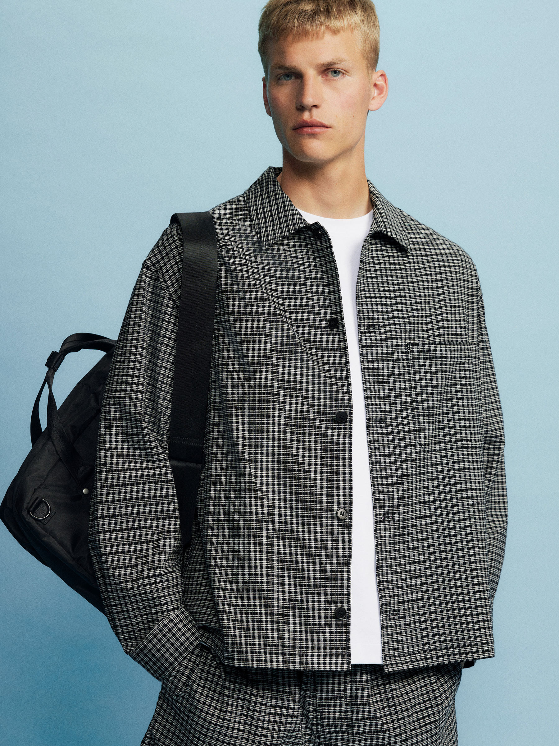 Seersucker Shirt - Black/White - Relaxed fit - Men - StillMedia/Lookbook - 1