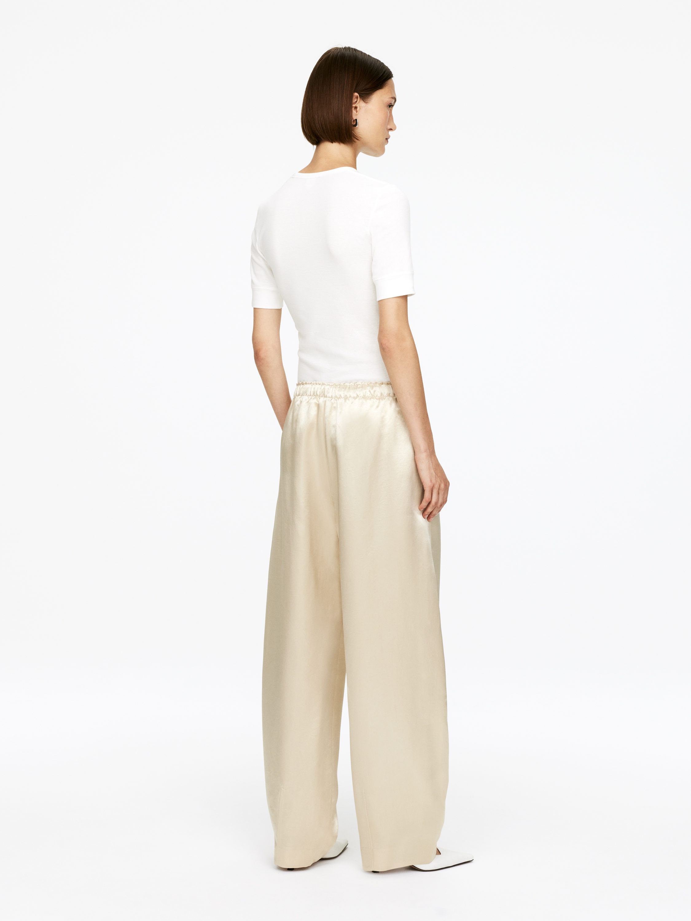 Drawstring Satin Trousers - Light Beige - Relaxed fit - Women - StillMedia/Lookbook - 3