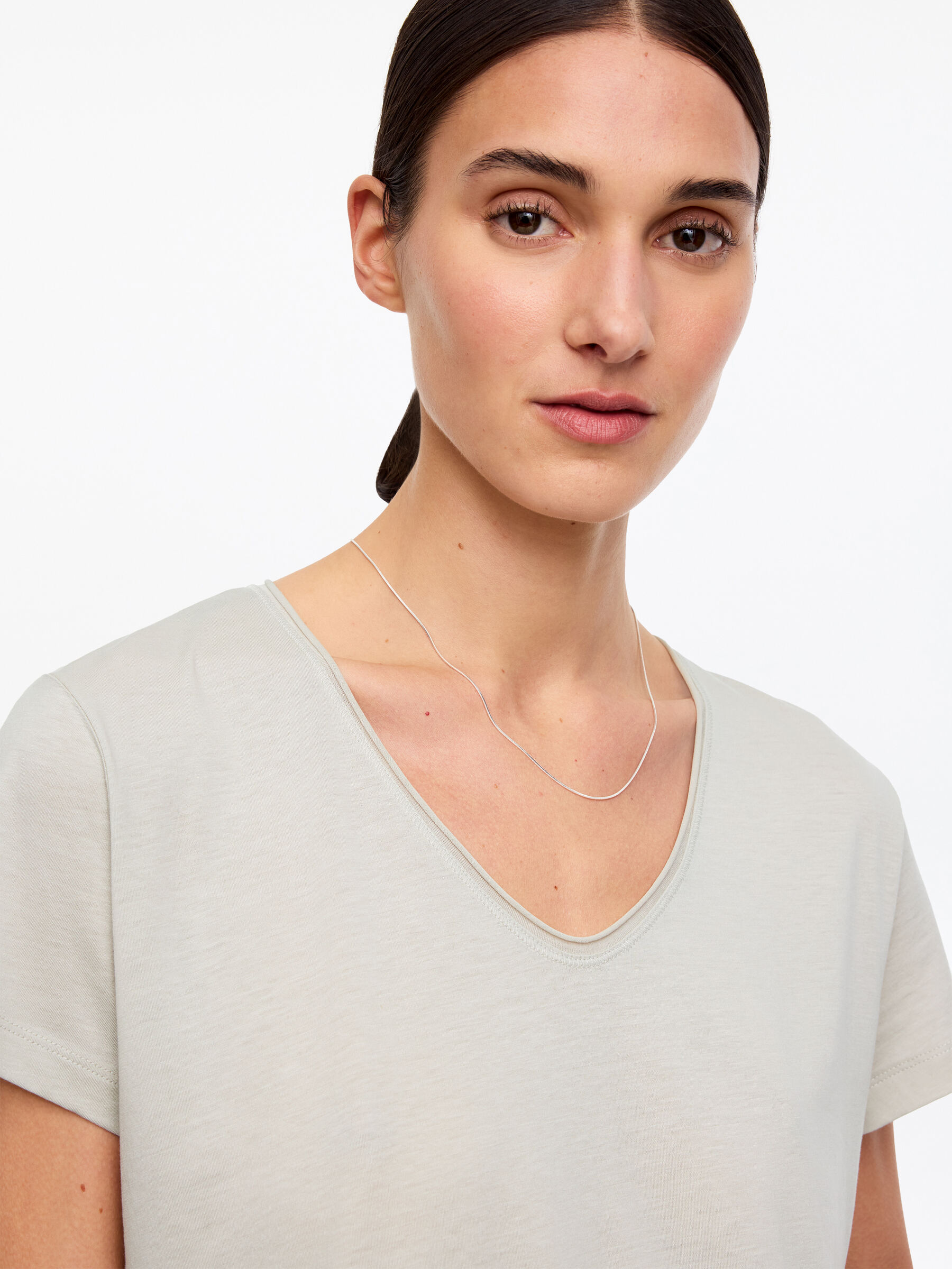 T-Shirt mit U-Ausschnitt - Graubraun - Regular Fit - Damen - StillMedia/Lookbook - 5