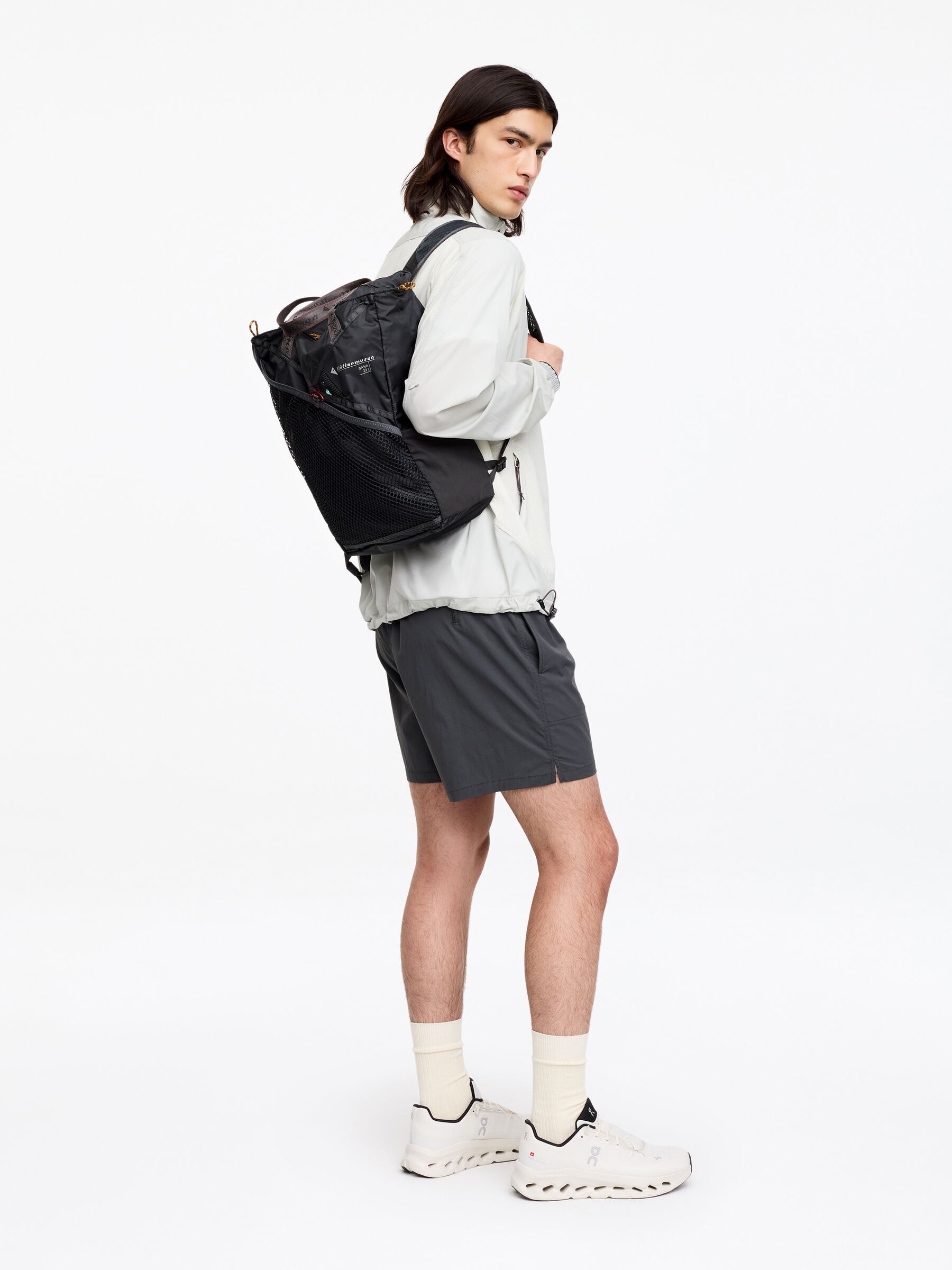 Klättermusen Gand Bag 23L - Dark Grey - Men - StillMedia/Lookbook - 10