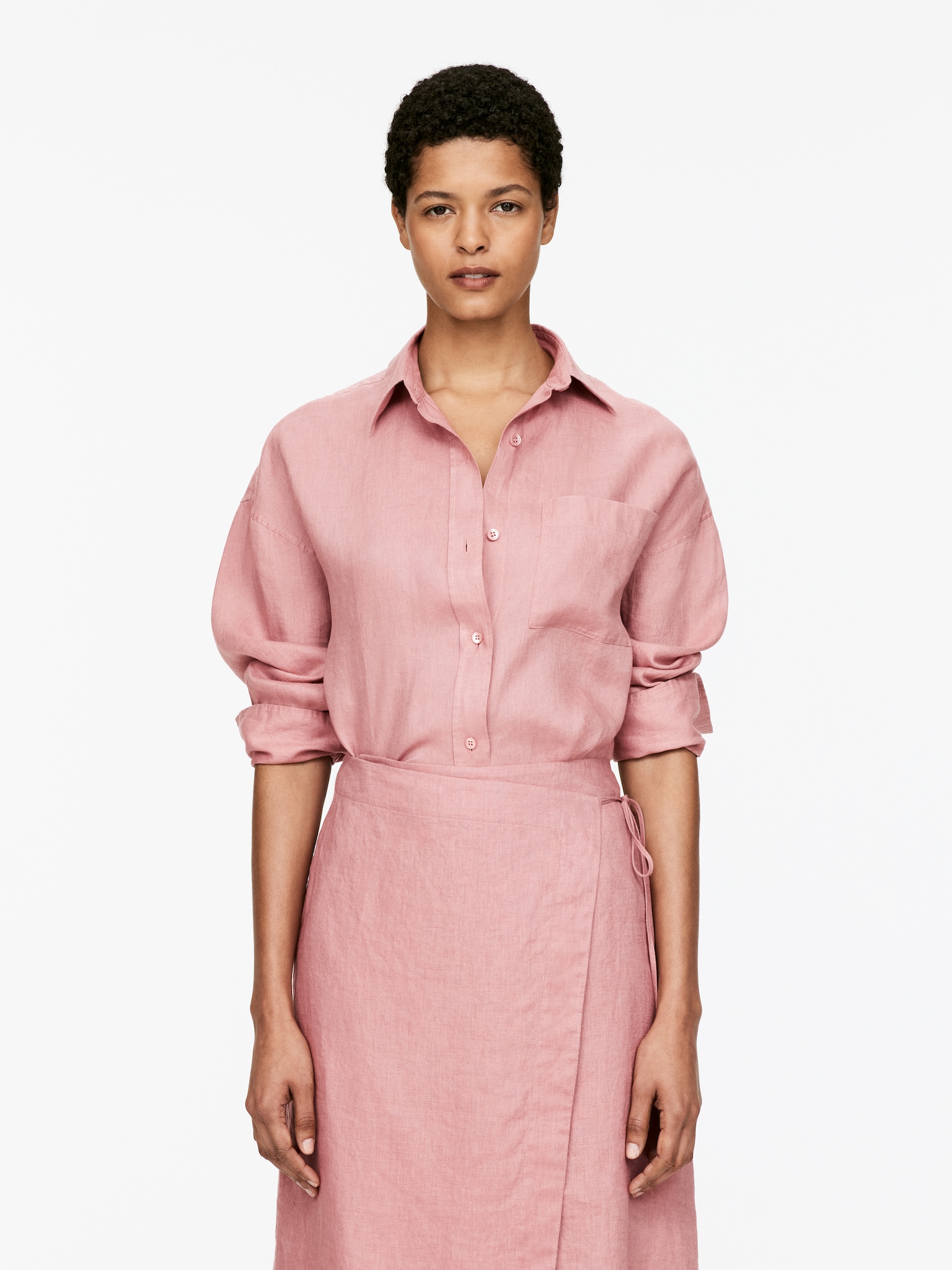 Camicia in lino - Rosa polvere/Beige/Nero/Nero