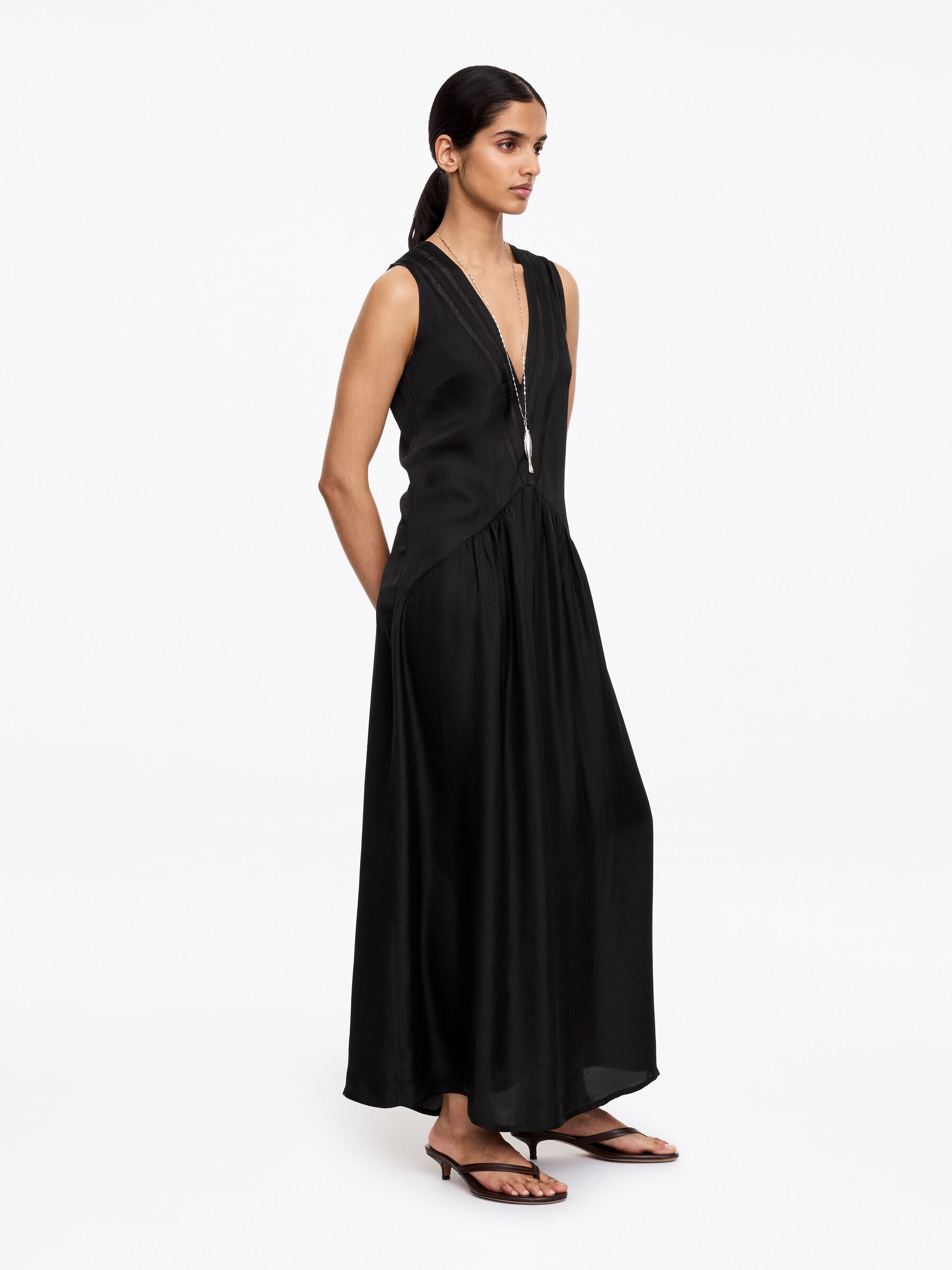 Organza-Detail Maxi Dress - Black - Regular fit - Women - StillMedia/Lookbook - 2