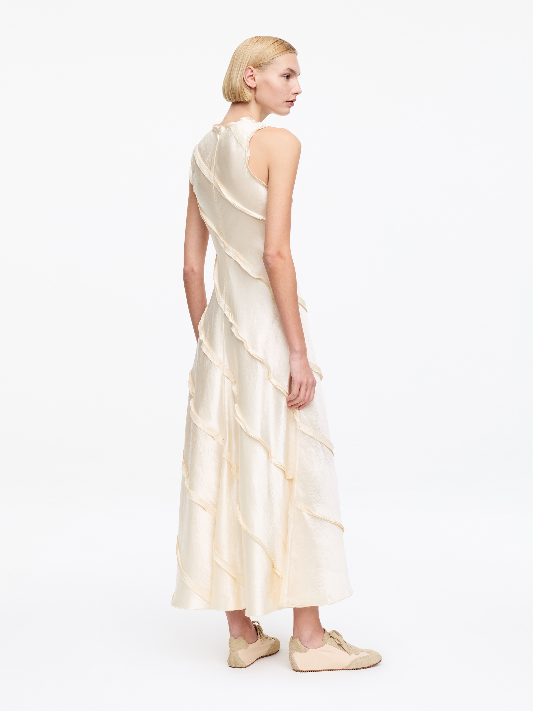 Frill Satin Dress - Off-White - Regular fit - Women - StillMedia/Lookbook - 6