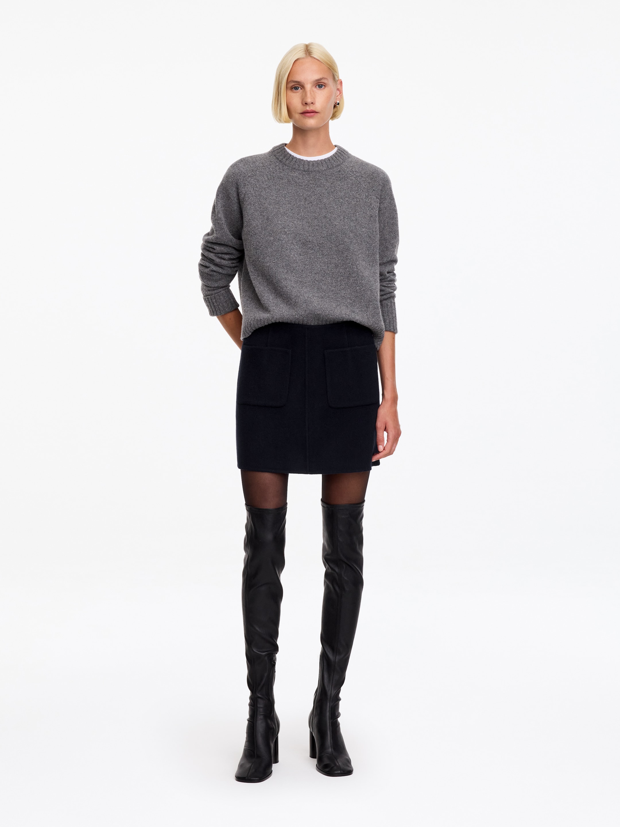 Minikjol i dubbelvävd ullblandning - Marinblå - Regular fit - women - StillMedia/Lookbook - 4