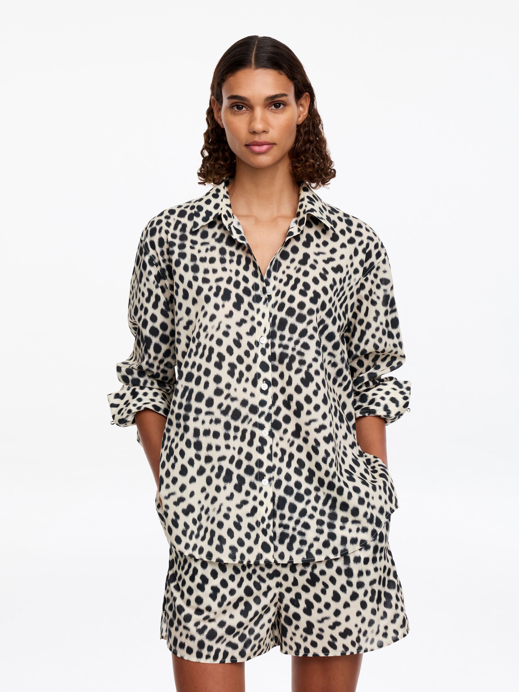 Camisa tipo popover en mezcla de lyocell-#272627-19273