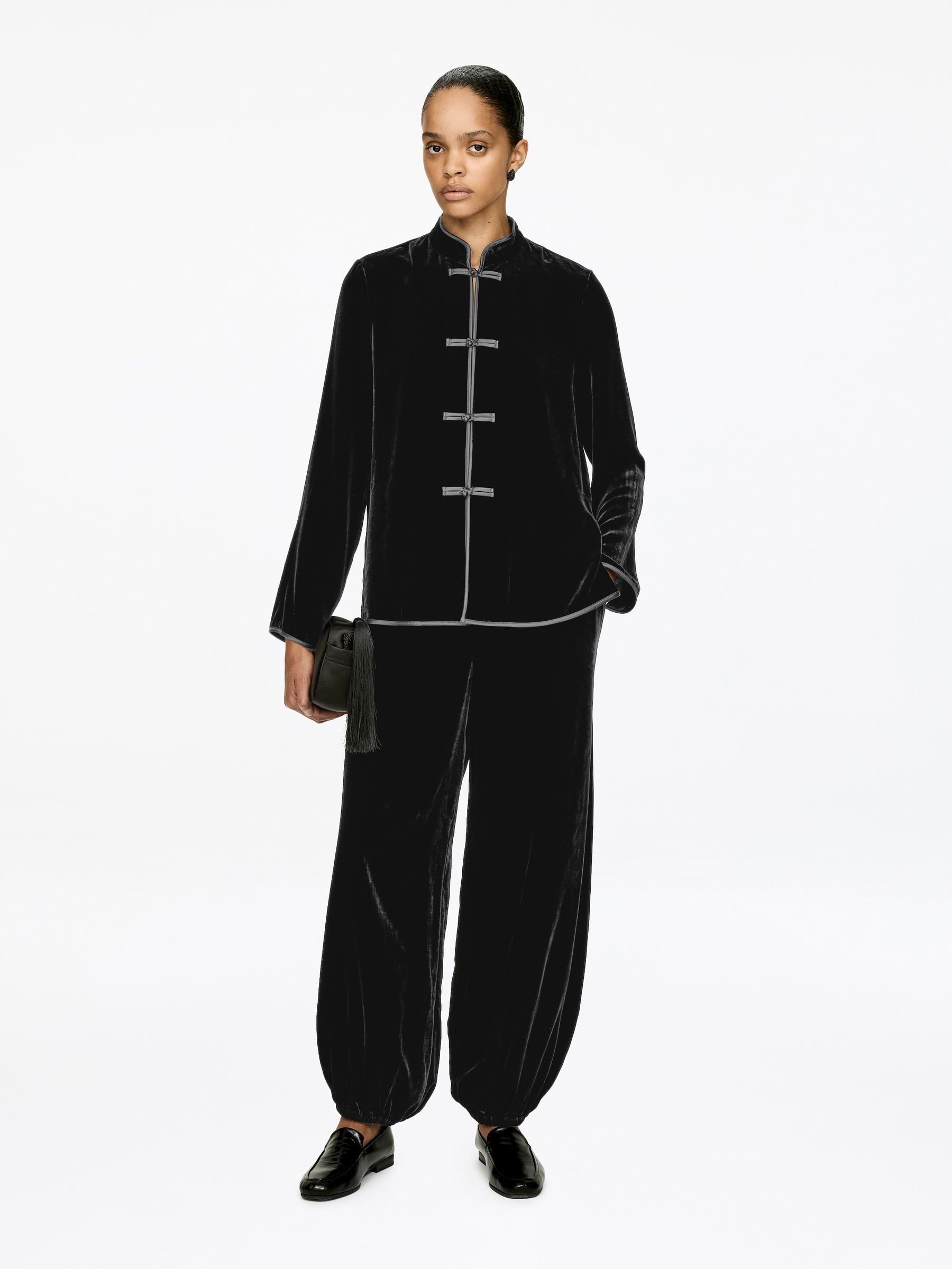 Viscose-Silk Velvet Overshirt - Black - Regular fit - Women - StillMedia/Lookbook - 3