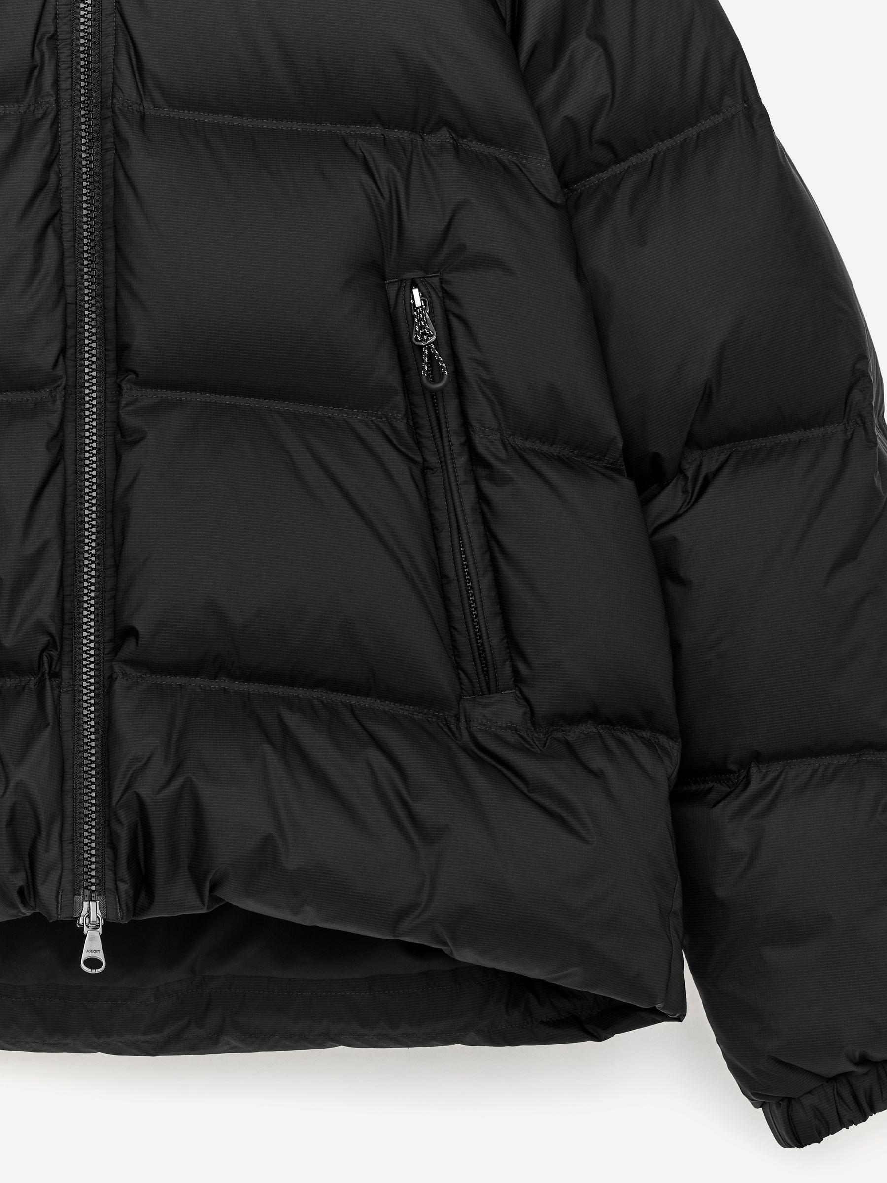 Upcycled Down Sporty Jacket - Black - Regular fit - Men - StillMedia/DescriptiveDetail - 2