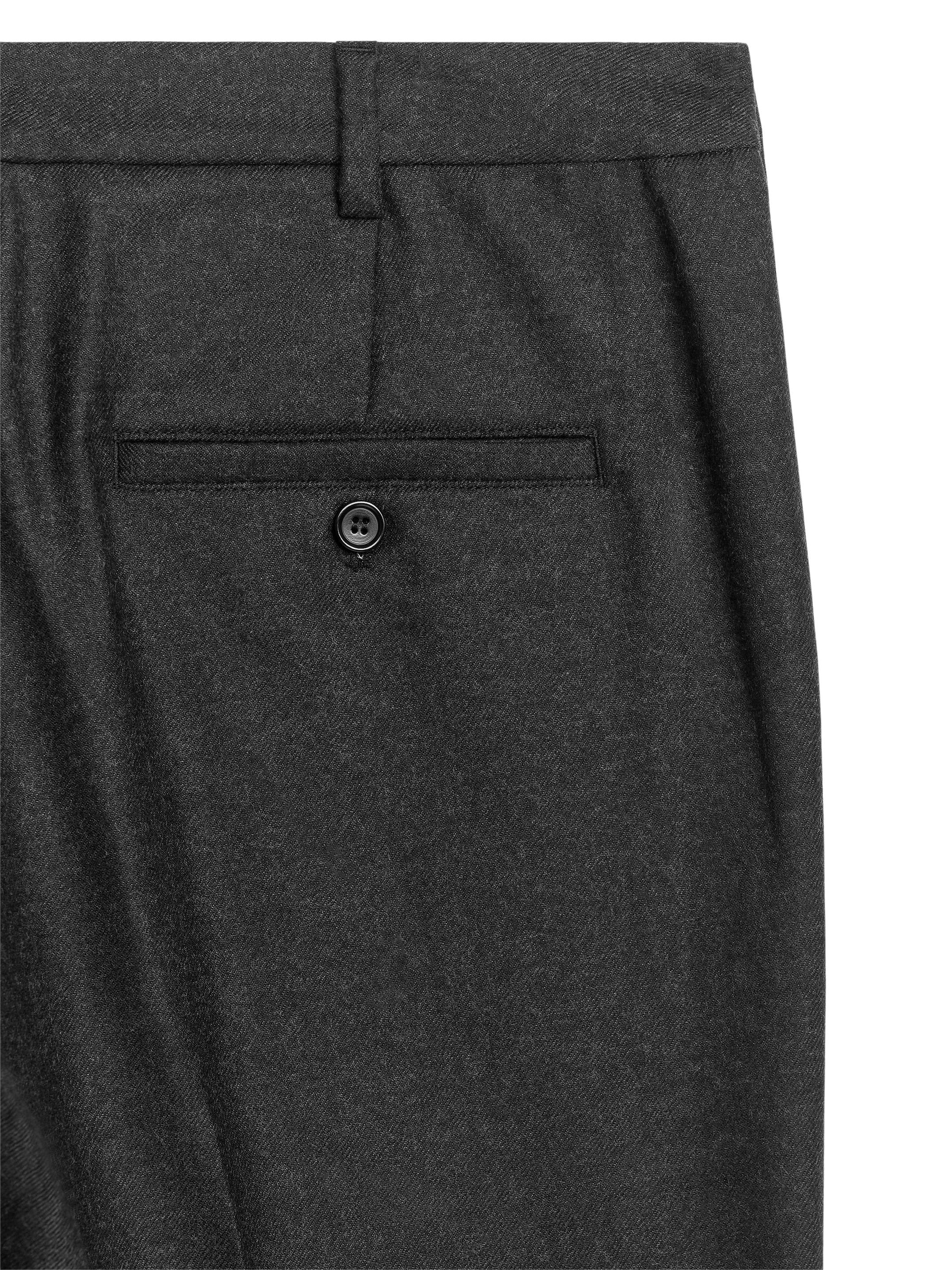 Visualizza immagine più grande: Pantaloni in lana affusolati cropped - Grigio mélange - UOMO | H&M IT 2