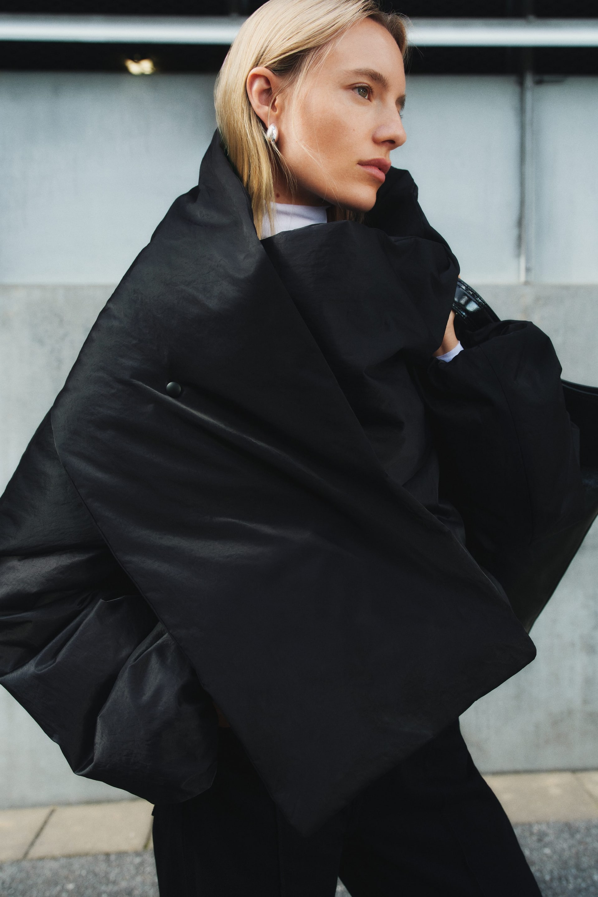 Grotere afbeelding bekijken: Upcycled Down jack met sjaal - Zwart - DAMES | H&M BE 1