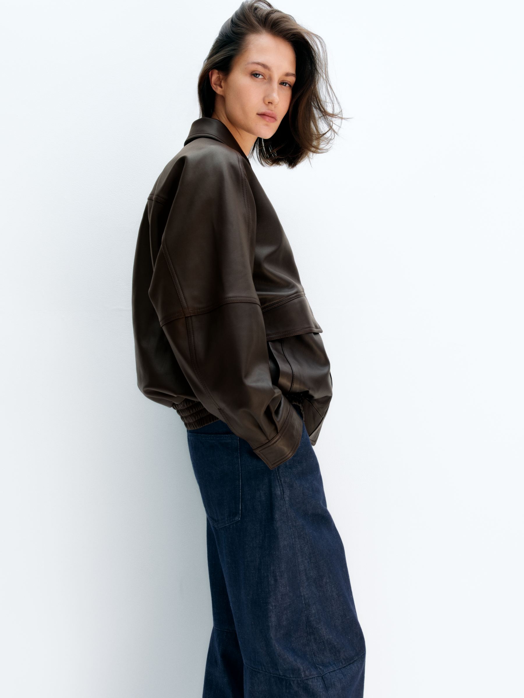 PINE Relaxed Barrel Jeans - Dark Blue - Relaxed fit - Women - StillMedia/Environmental - 1