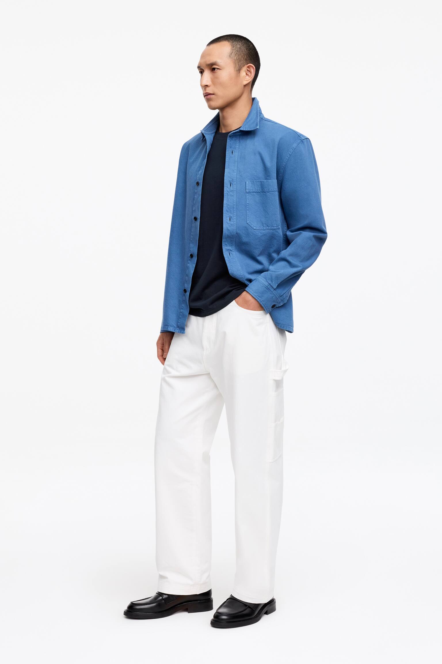 Lekki T-shirt - Ciemnoniebieski/Czarny/Biały/Szary melanż/Ciemnobrązowy/Zielony khaki - 4